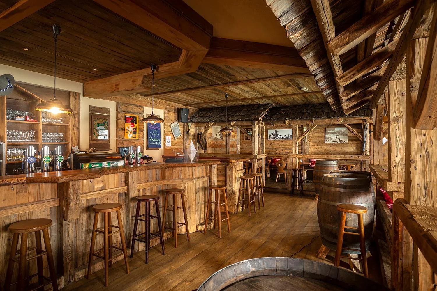 Lounge or bar in SCOL Sporthotel Großglockner