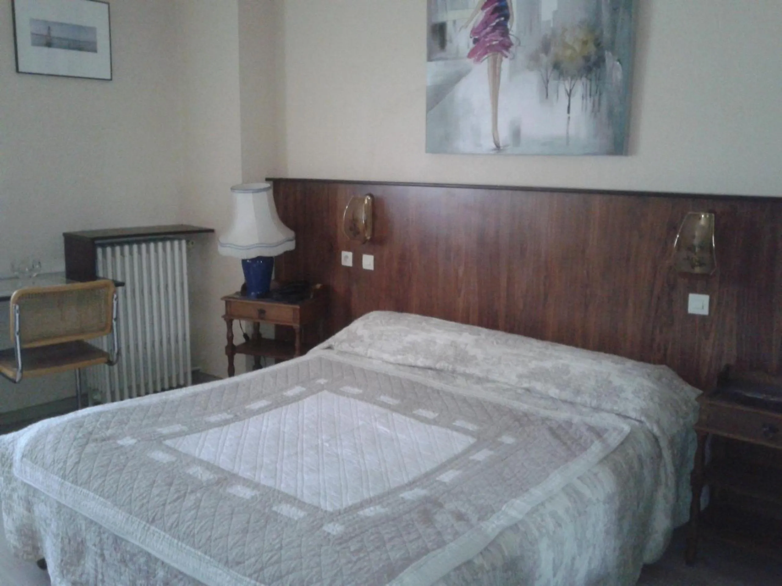 Photo of the whole room, Bed in Annapolis