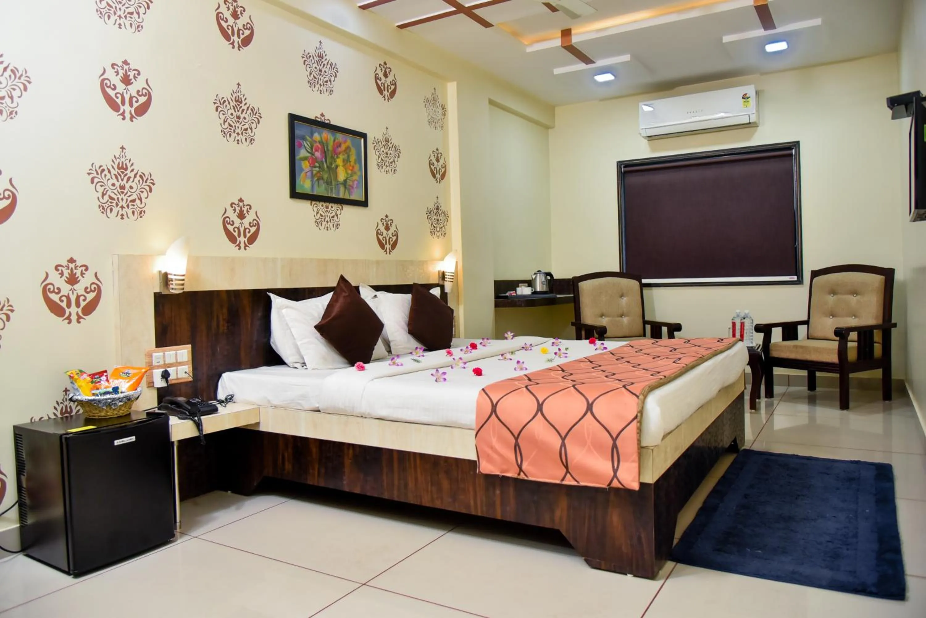Photo of the whole room, Bed in Hotel Tulsi Residency