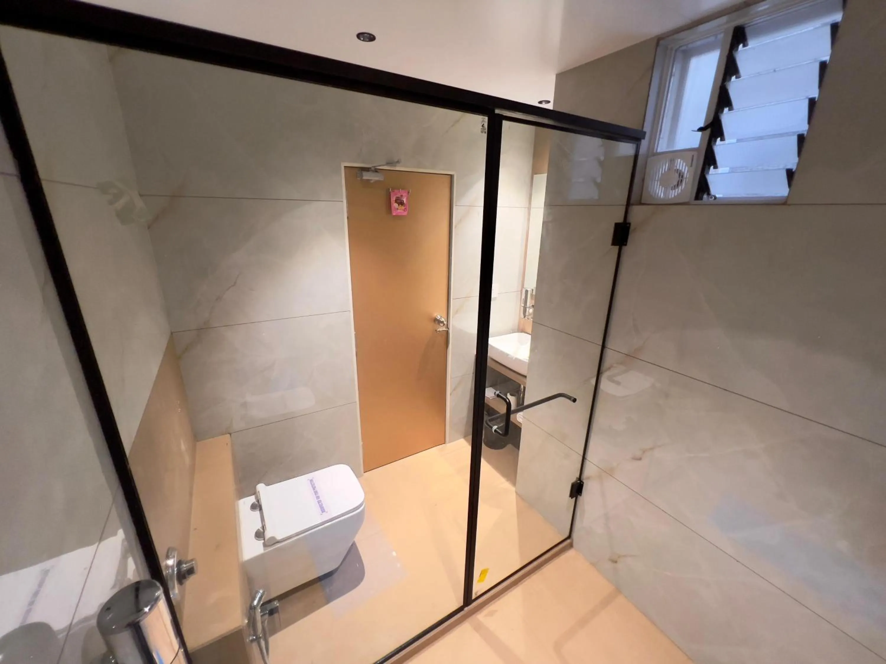 Bathroom in Hotel Grand Pragati