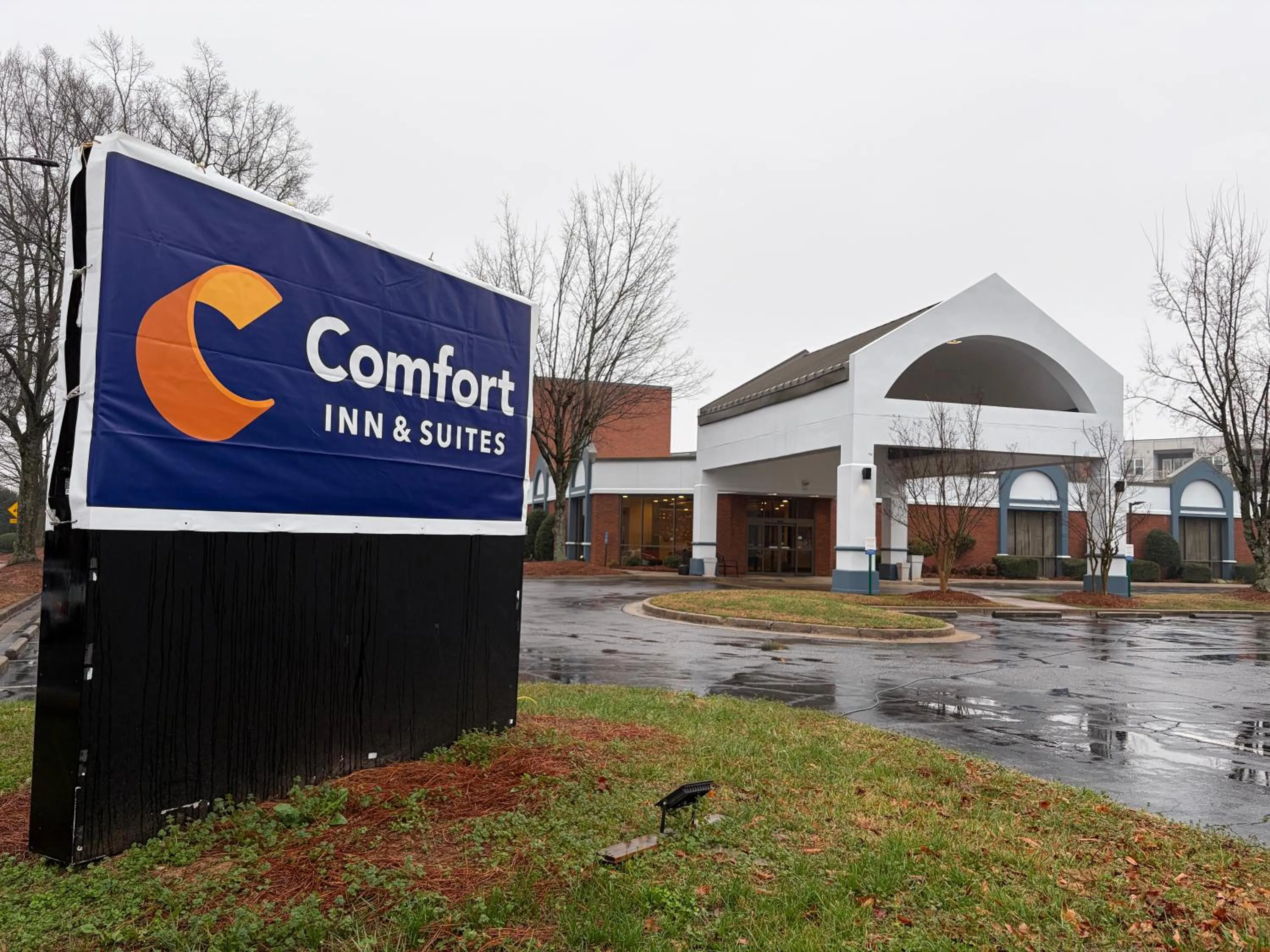 Property building in Comfort Inn & Suites