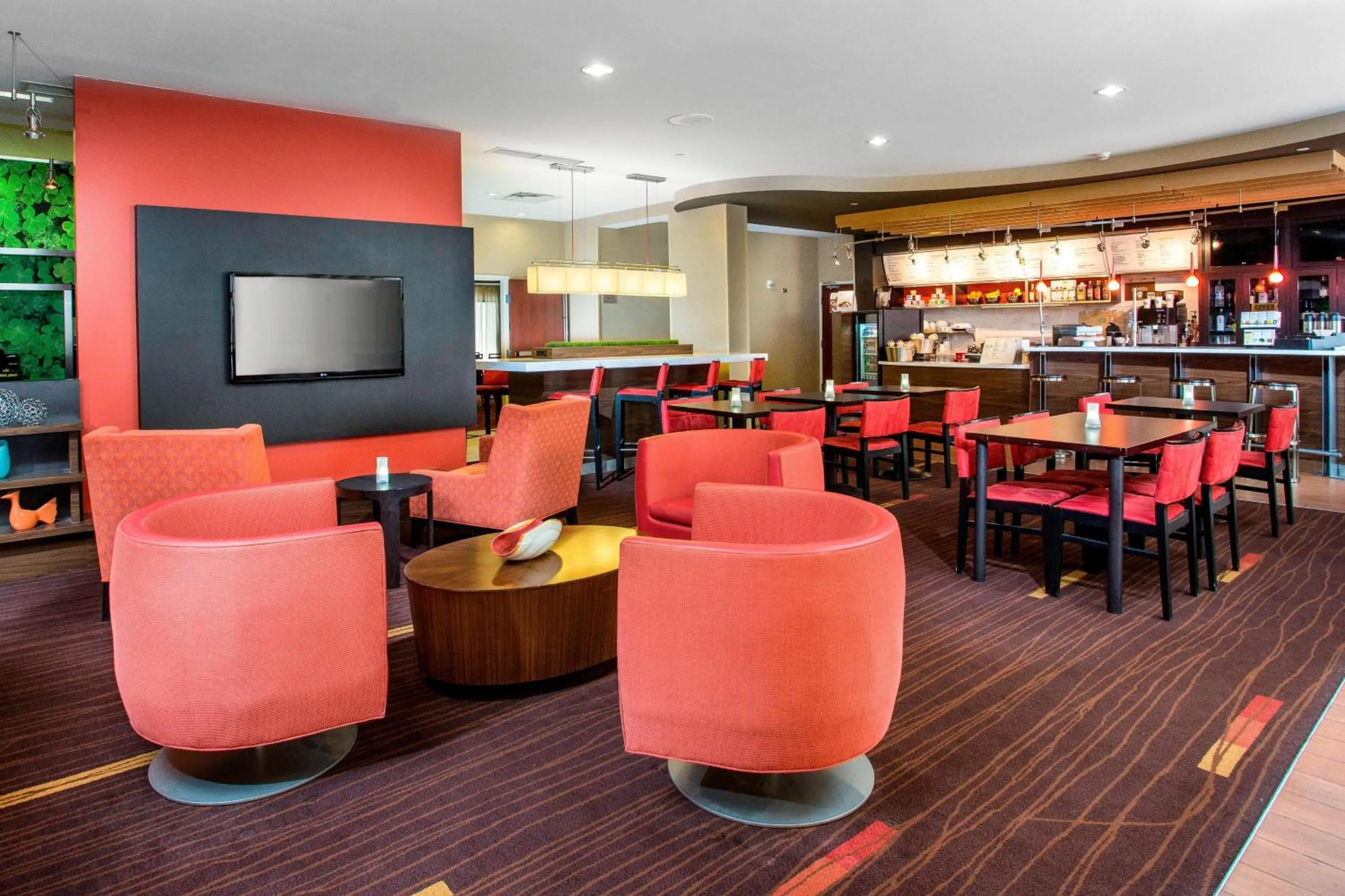 Lounge or bar in Courtyard by Marriott Peoria
