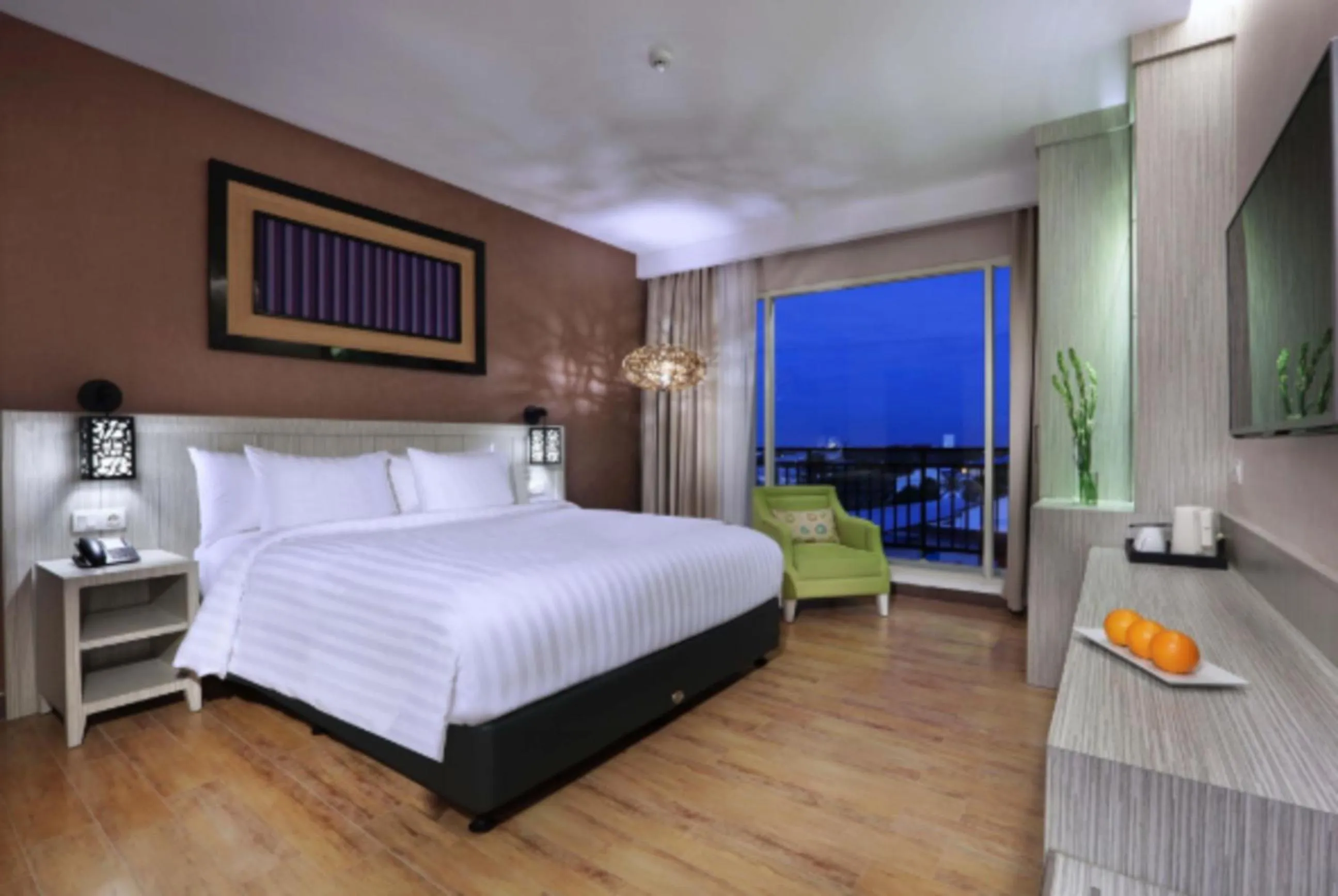 Bedroom, Bed in Harper Perintis by ASTON