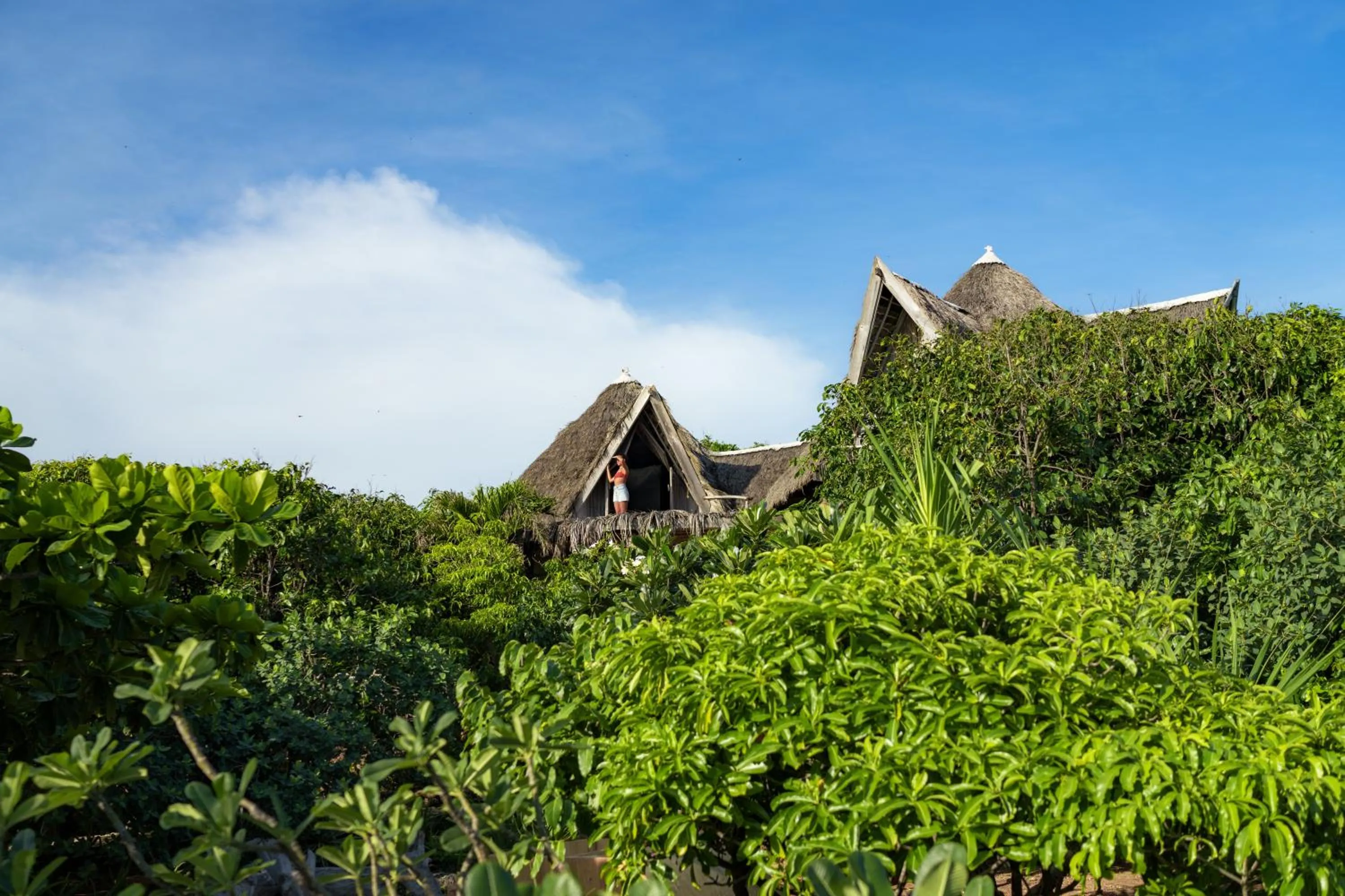 Property building in Bo'a Vida Rote