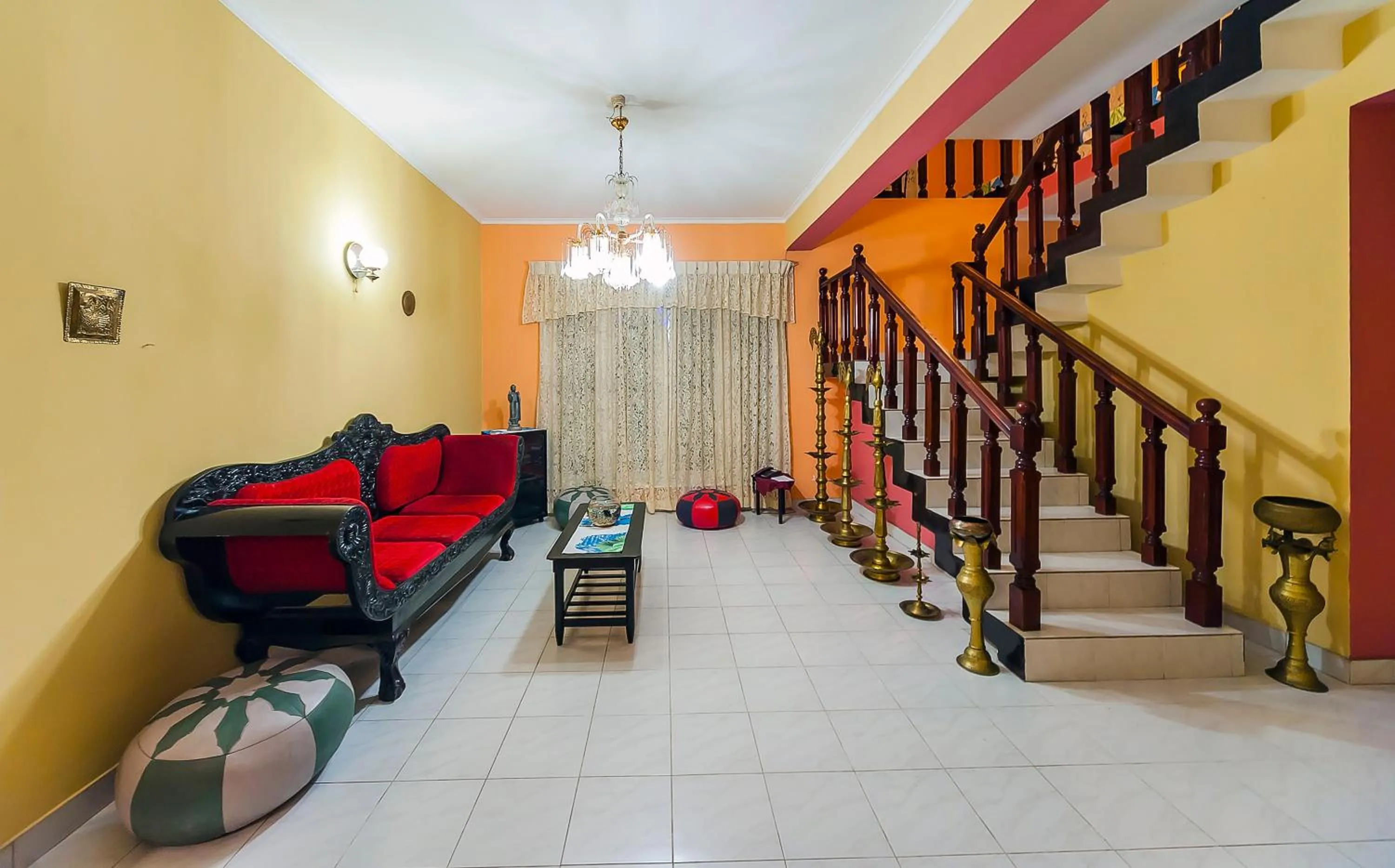 Living room in Cloud Inn Kandy Homestay - Near Temple of Tooth