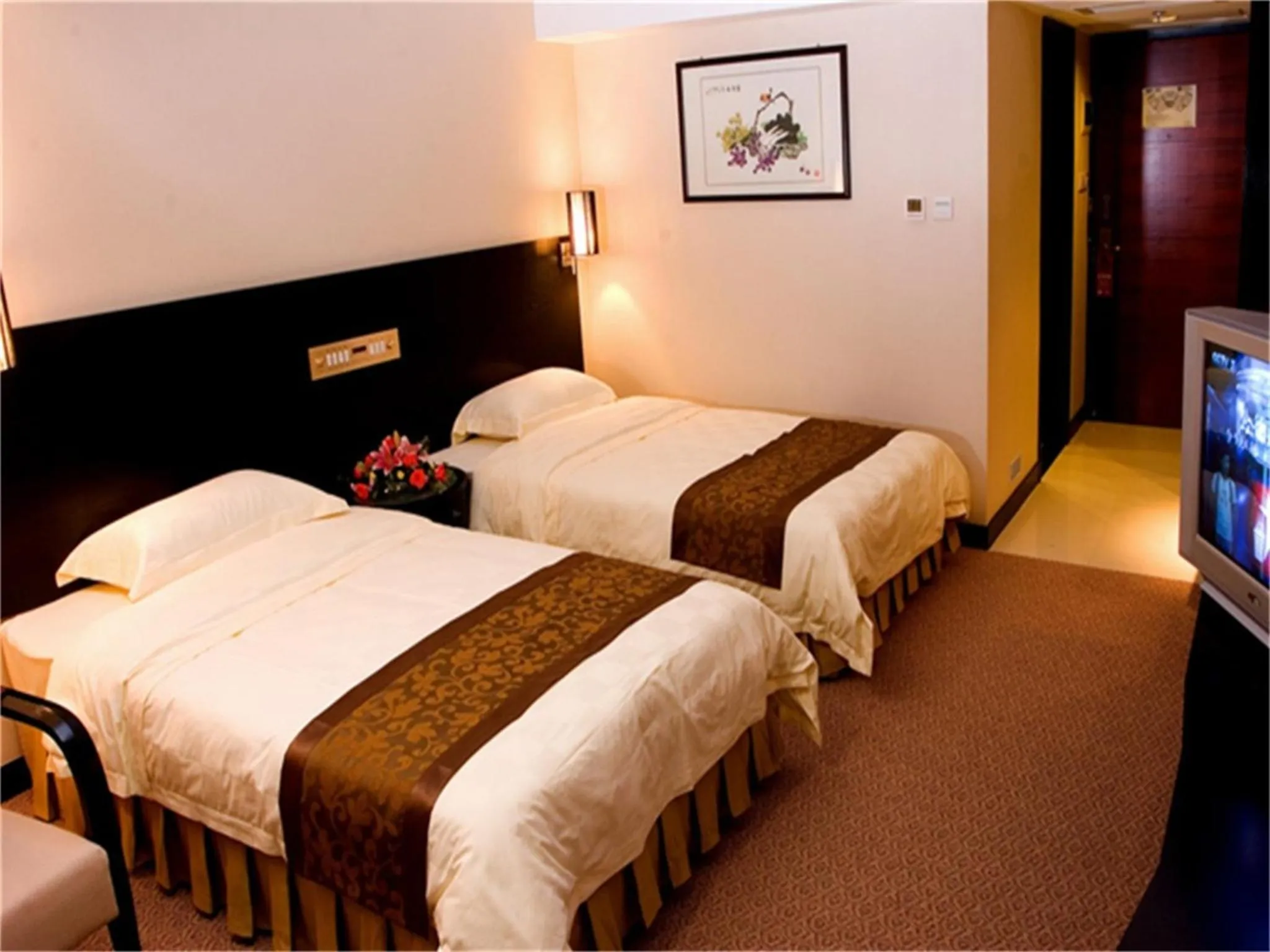 Photo of the whole room, Bed in Skyline Plaza Hotel Guangzhou