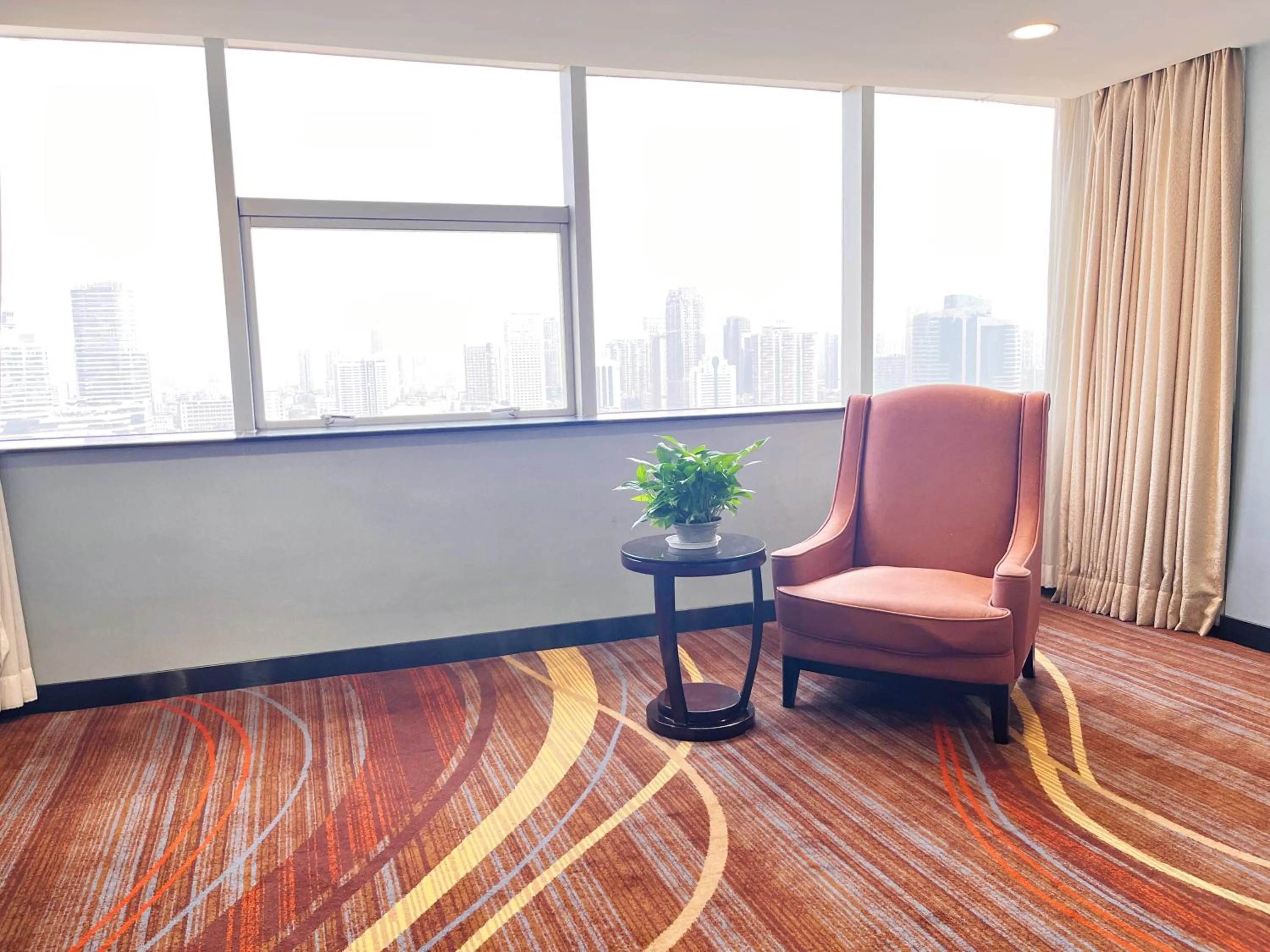 Seating area in Skyline Plaza Hotel Guangzhou