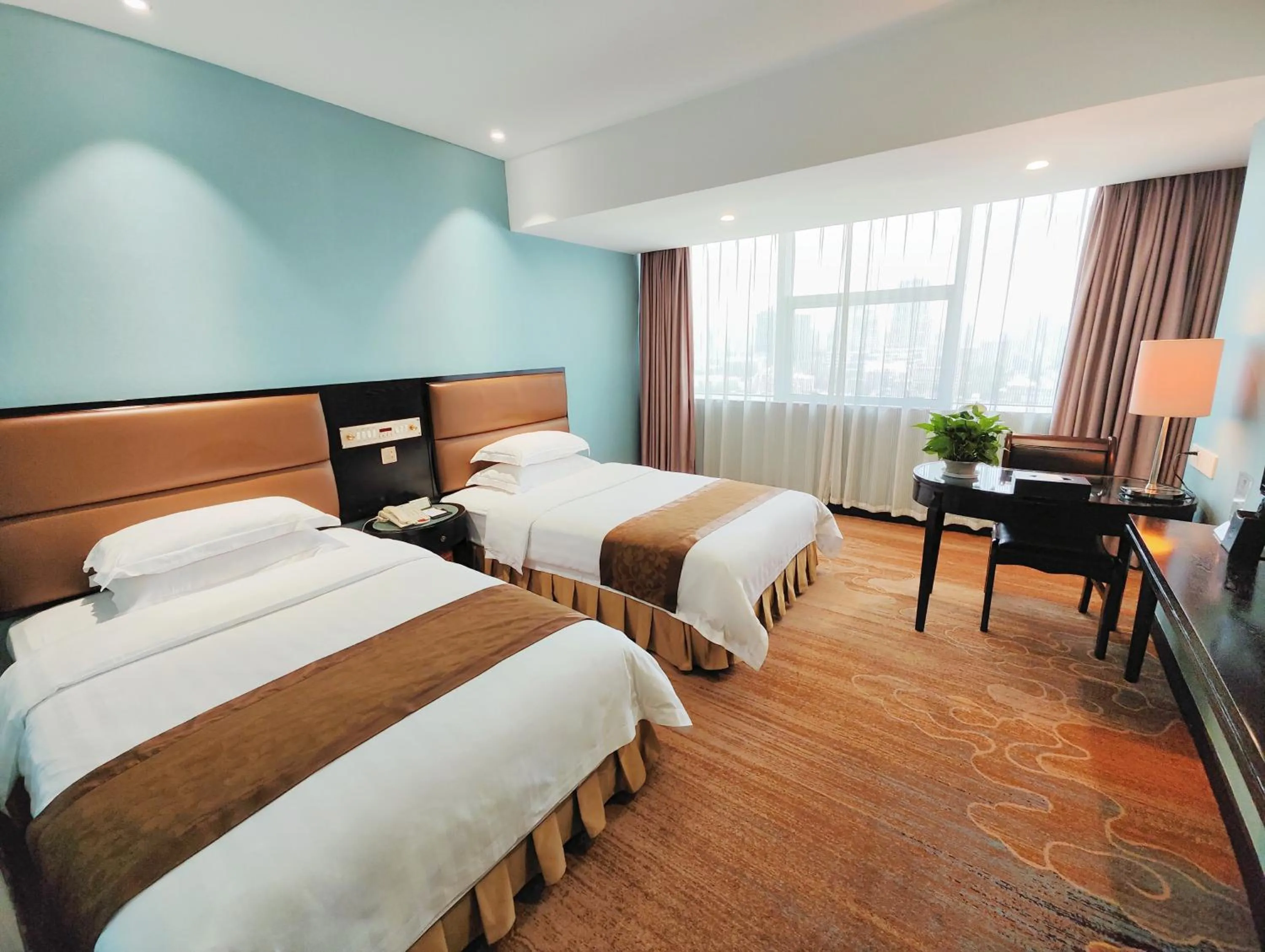 Photo of the whole room, Bed in Skyline Plaza Hotel Guangzhou