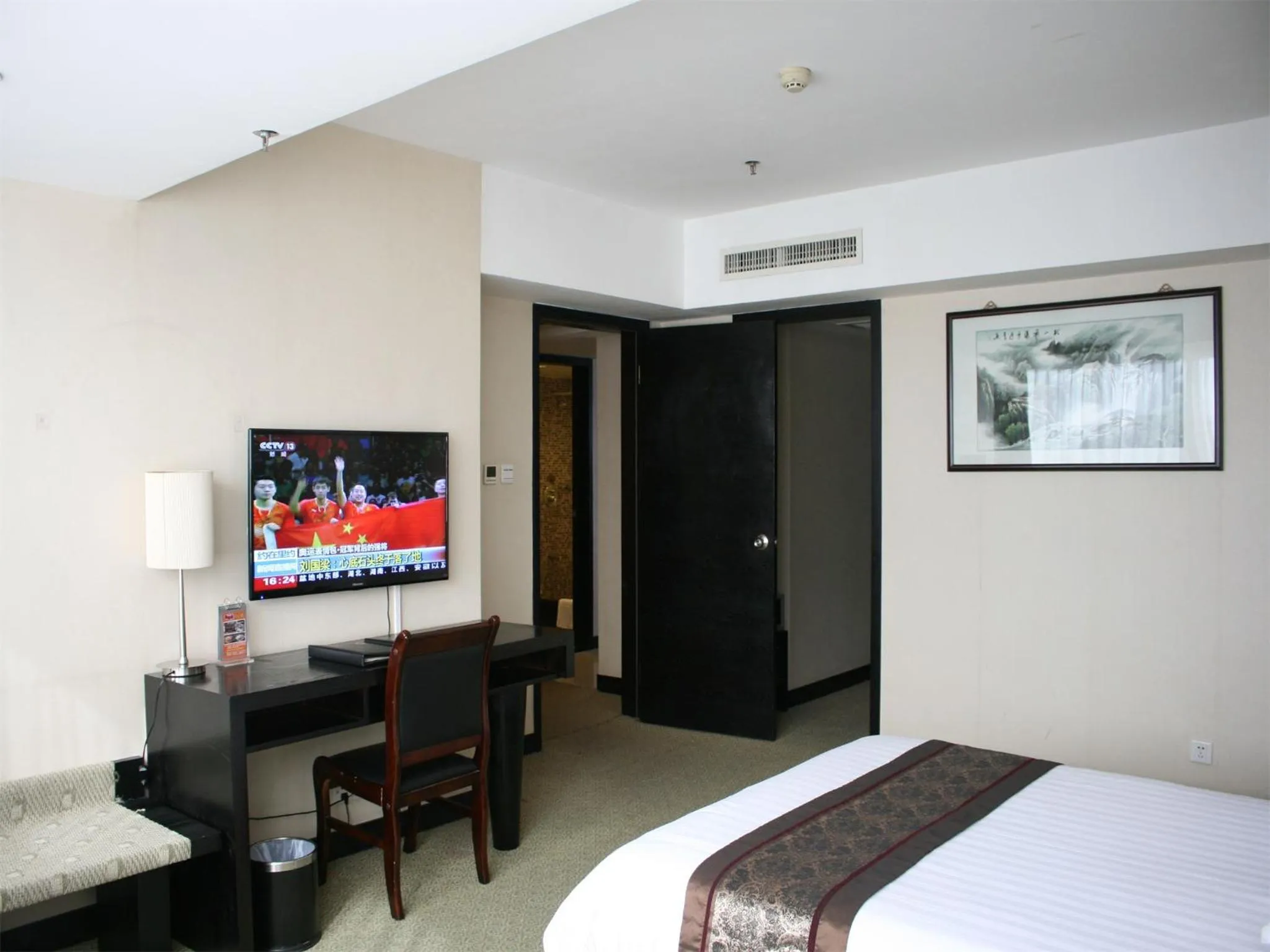 bunk bed, Bed in Skyline Plaza Hotel Guangzhou