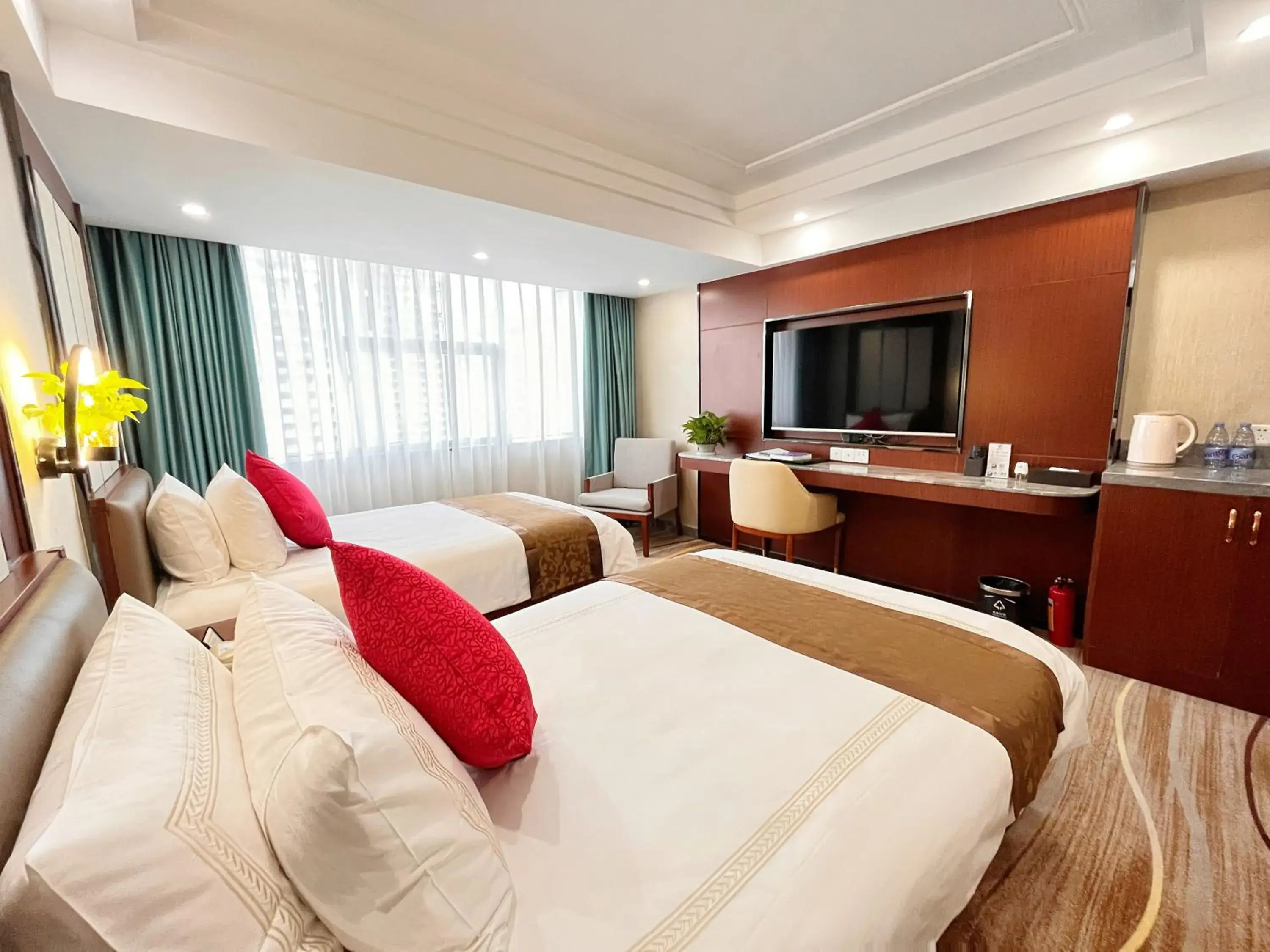 Business Twin Room in Skyline Plaza Hotel Guangzhou Business Twin Room in Skyline Plaza Hotel Guangzhou