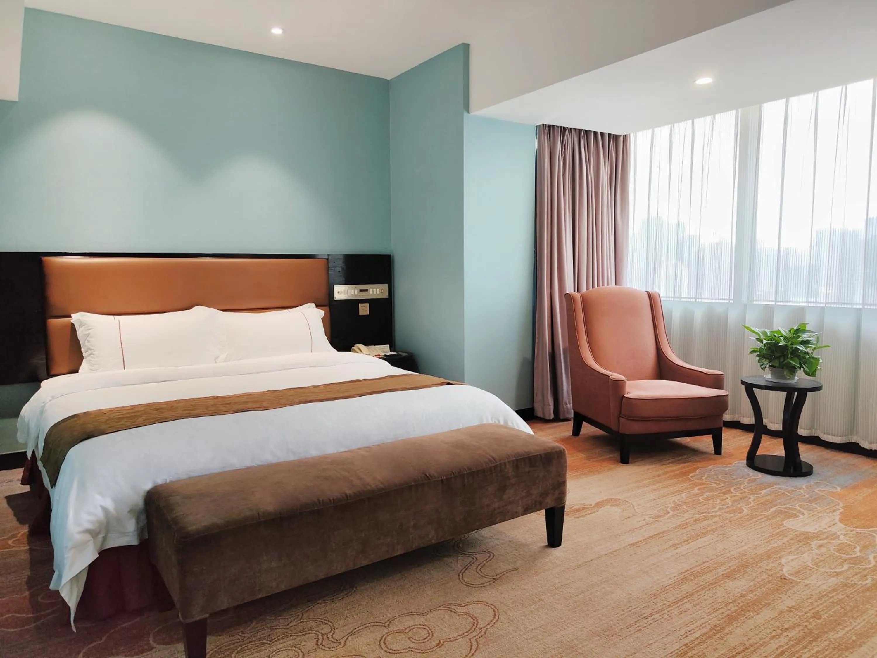 Photo of the whole room, Bed in Skyline Plaza Hotel Guangzhou