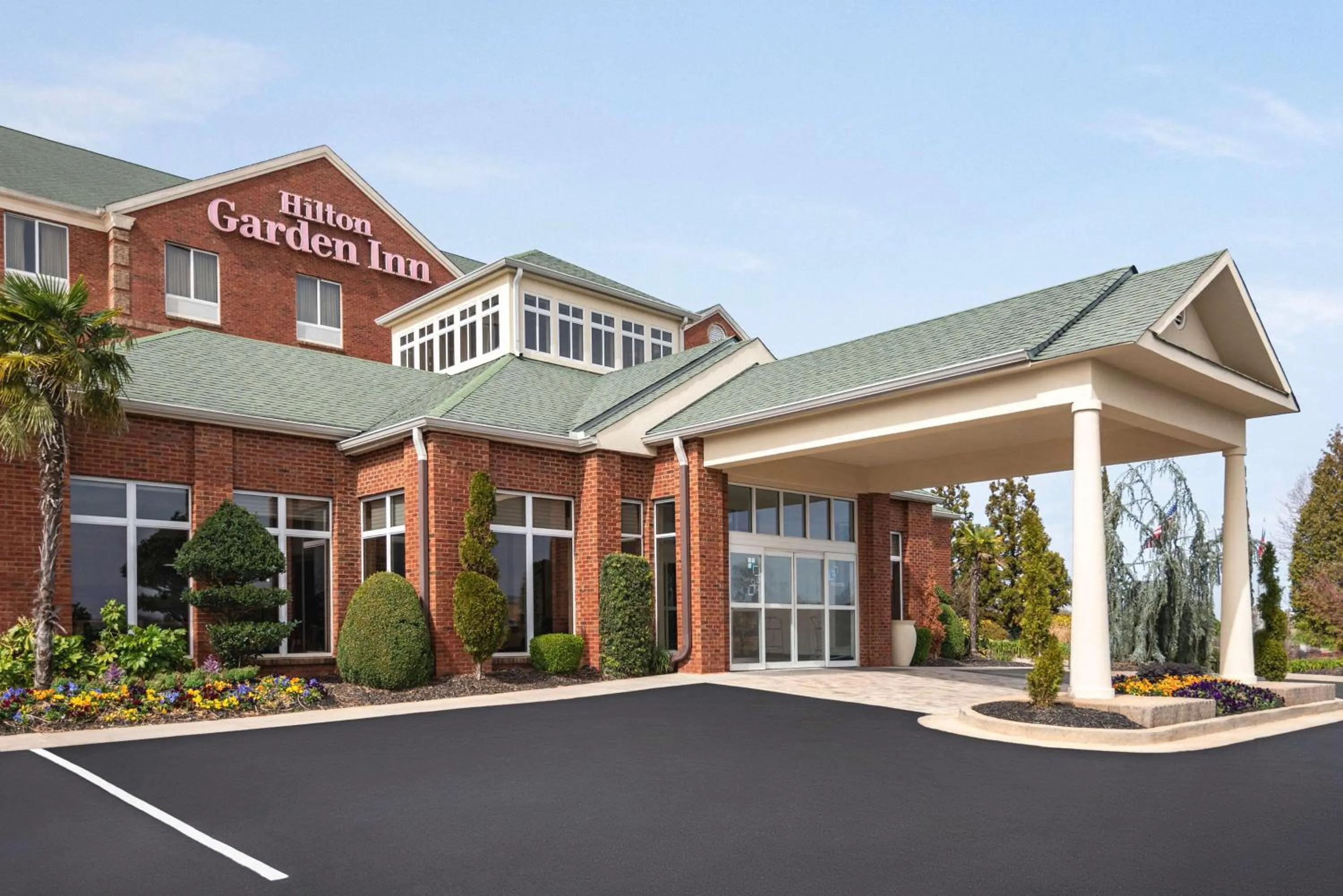 Property building in Hilton Garden Inn Atlanta South-McDonough