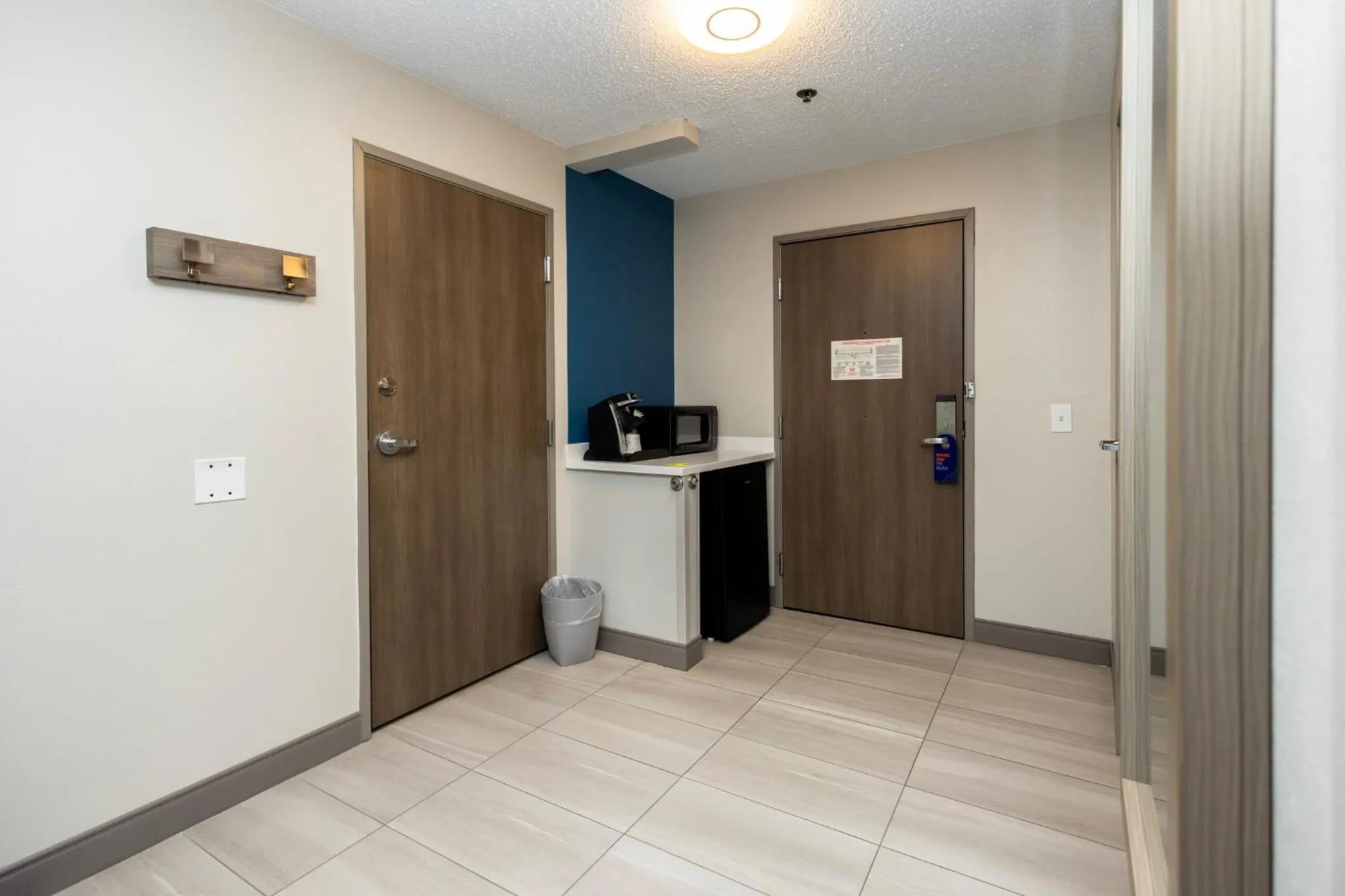 Photo of the whole room in Holiday Inn Express Hotel and Suites Marysville by IHG