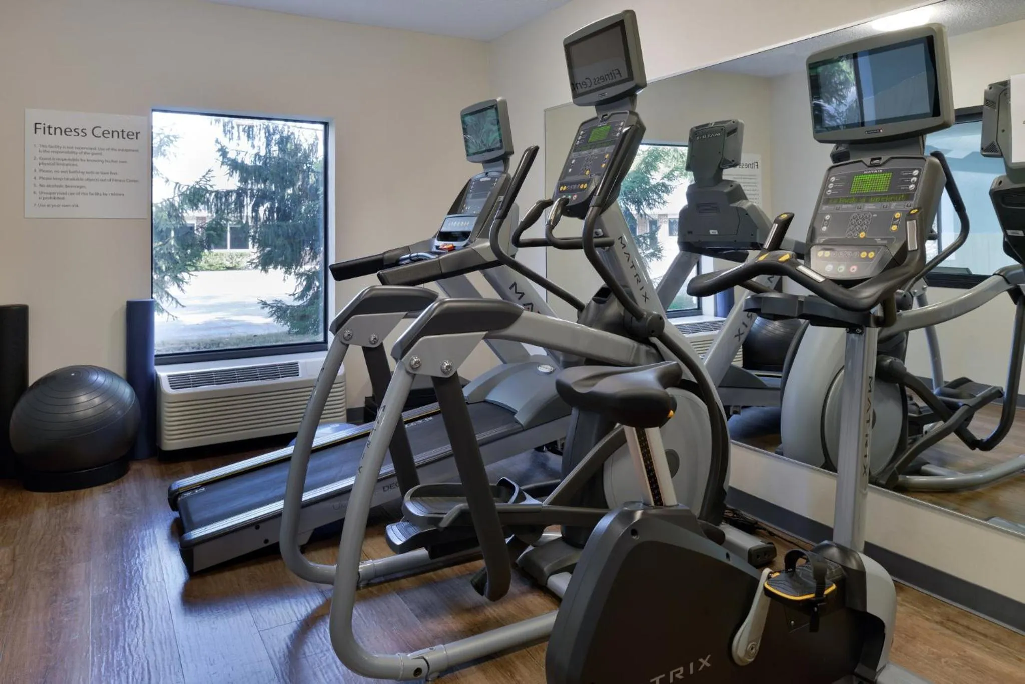 Spa and wellness centre/facilities in Holiday Inn Express Hotel and Suites Marysville by IHG