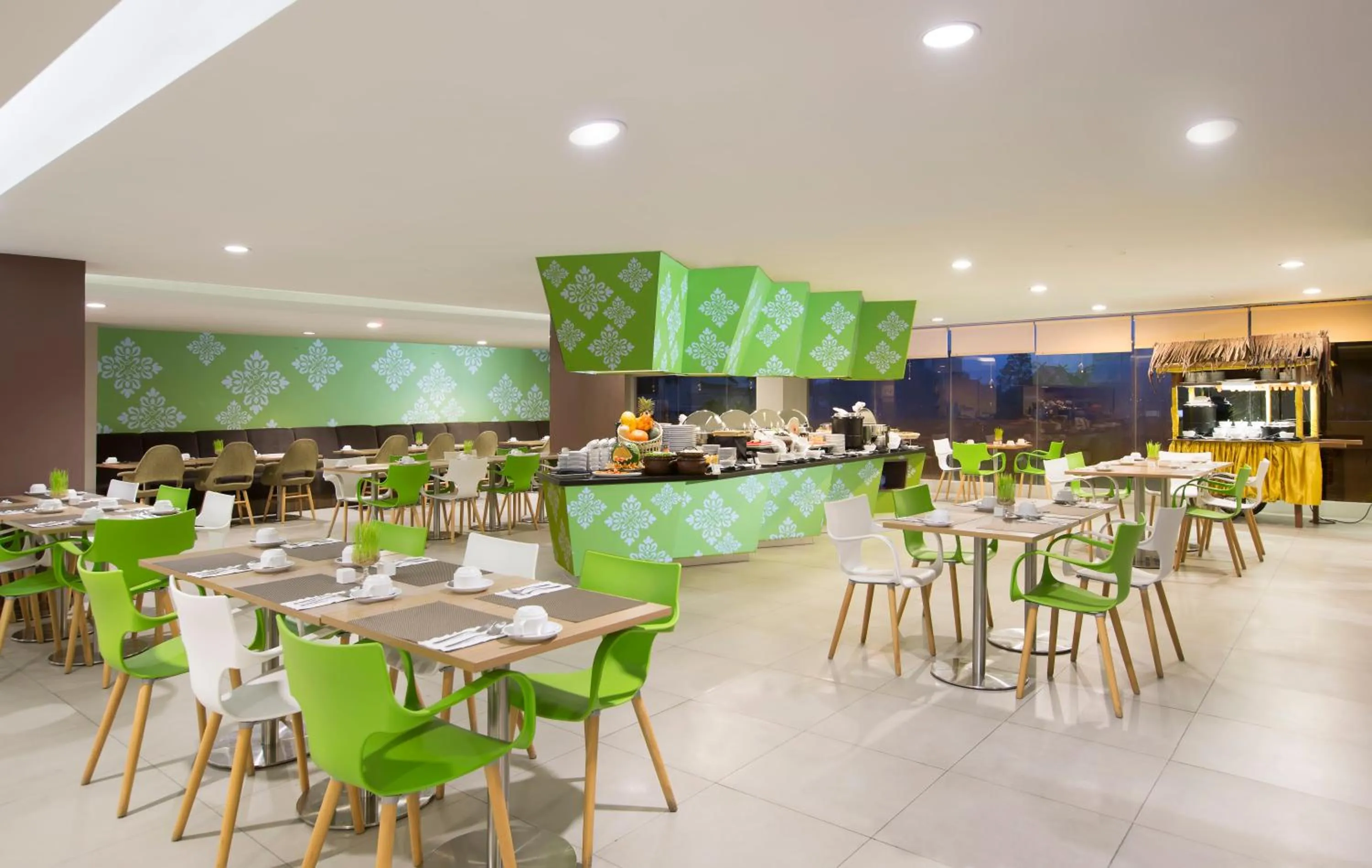 Restaurant/places to eat in KHAS Pekanbaru Hotel