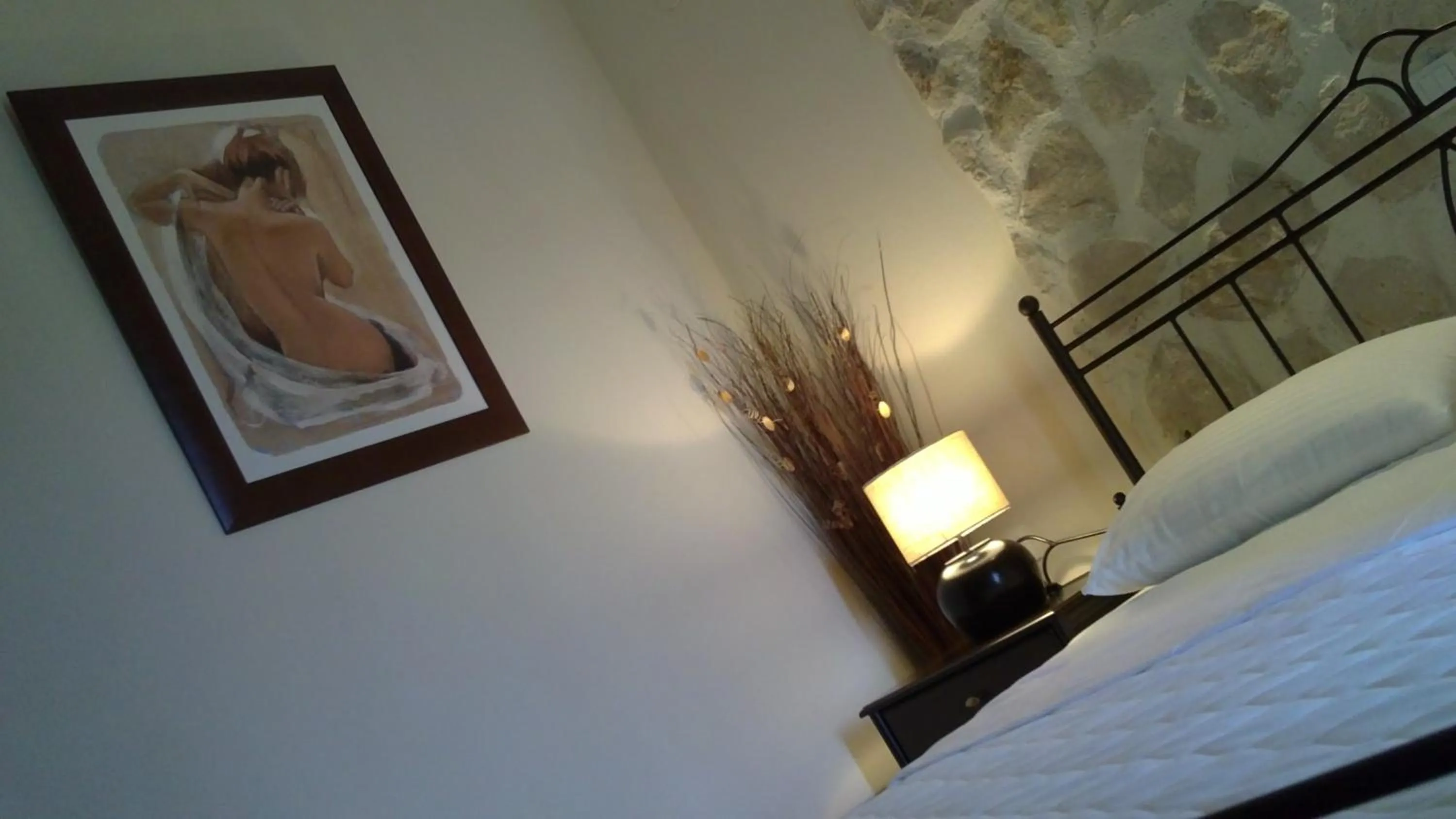 Decorative detail, Bed in Villa Del Lago Boutique Hotel