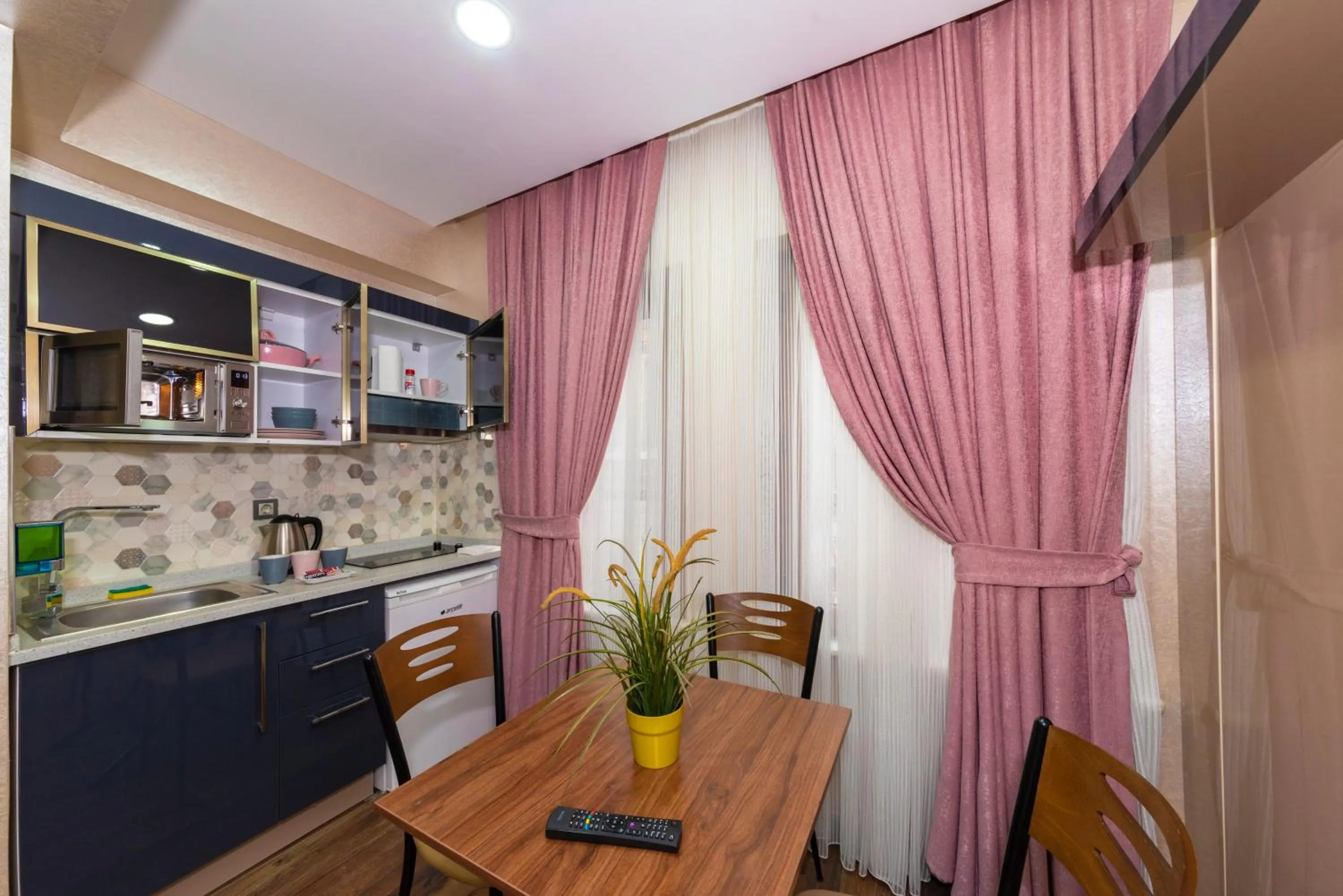 Kitchen or kitchenette in Taxim Trend Apart