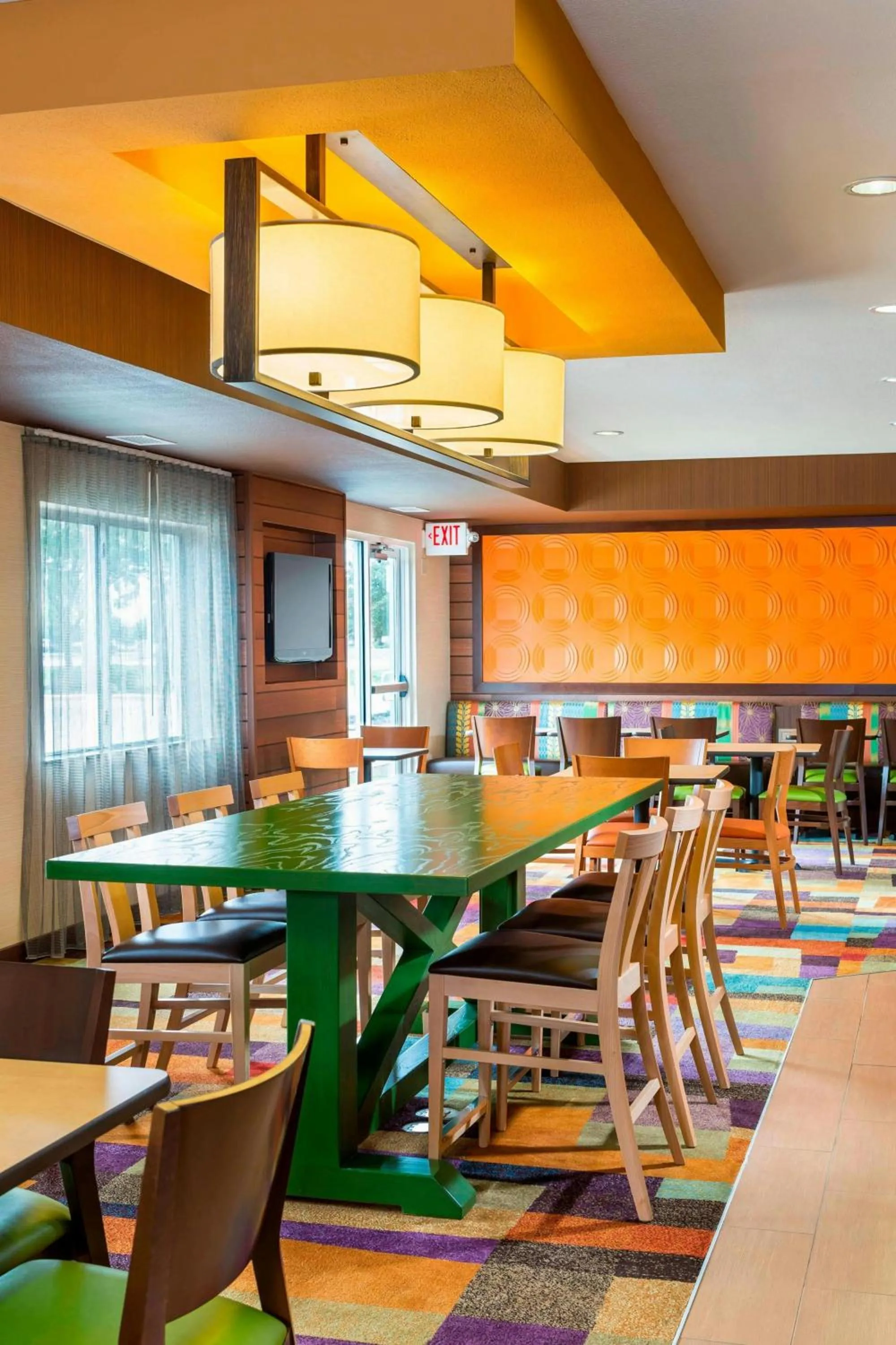 Restaurant/places to eat in Fairfield Inn & Suites Lafayette