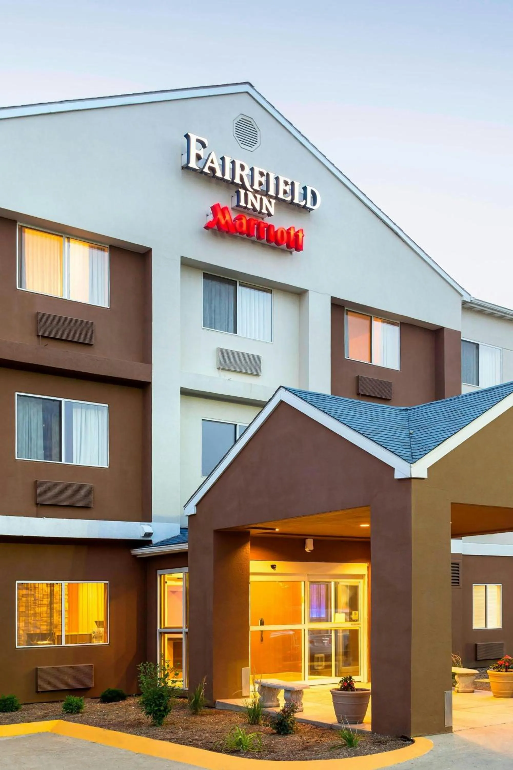 Property building in Fairfield Inn & Suites Lafayette