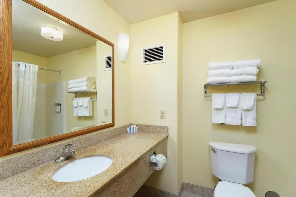 Queen Suite with Two Queen Beds in Triple Play Resort Hotel & Suites Queen Suite with Two Queen Beds in Triple Play Resort Hotel & Suites