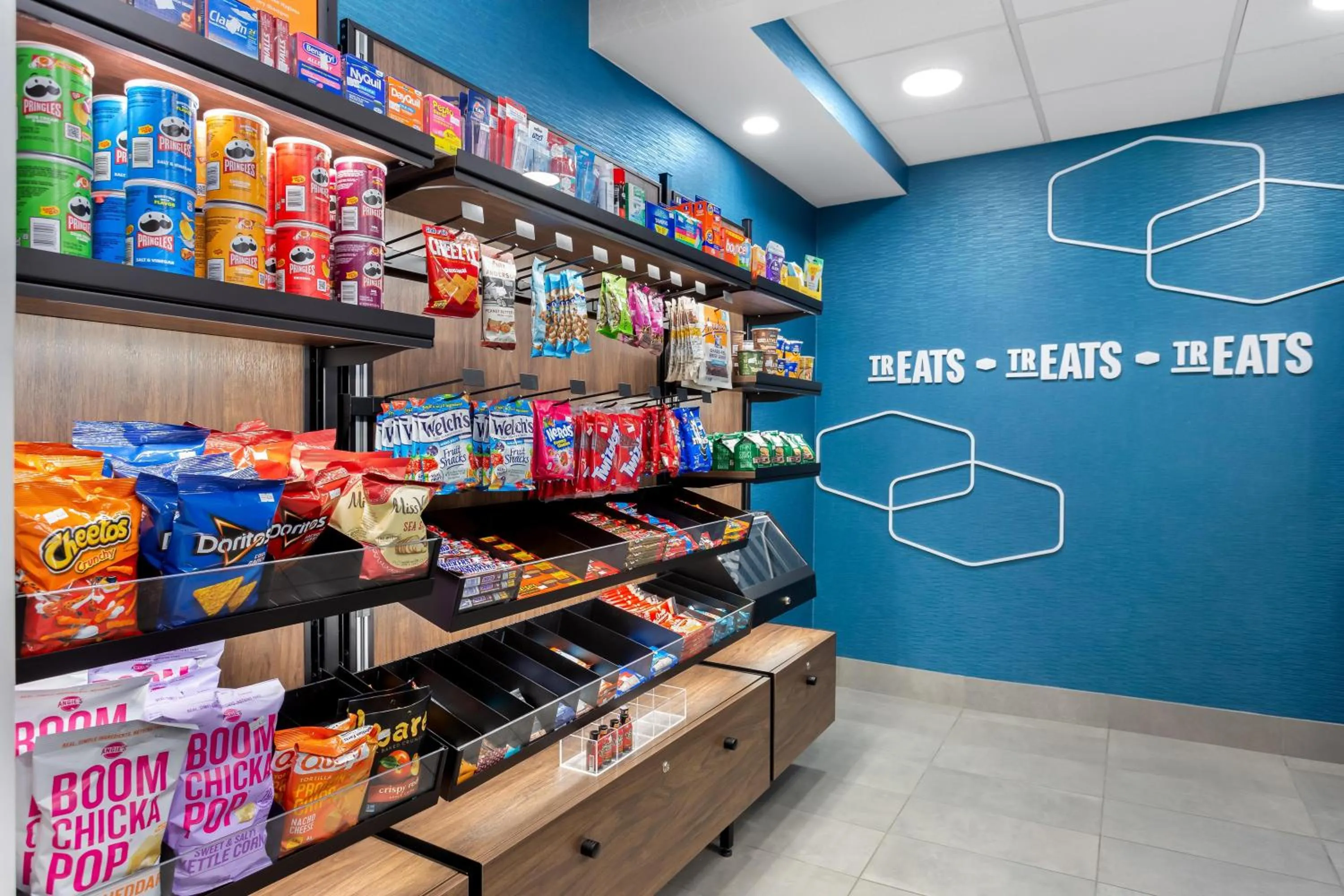 Restaurant/places to eat in Hampton Inn & Suites Chicago Deer Park