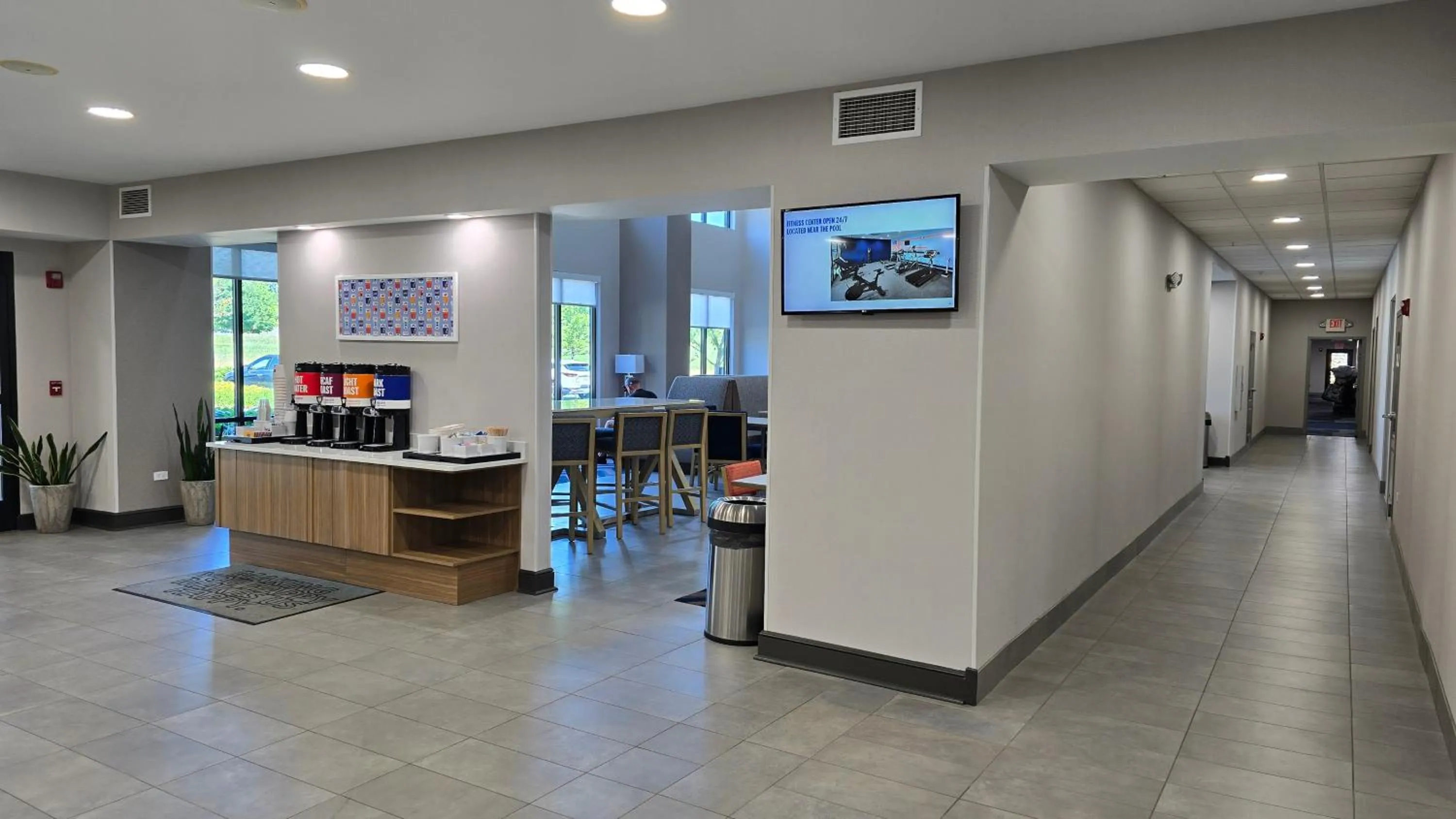 Lobby or reception in Hampton Inn & Suites Chicago Deer Park