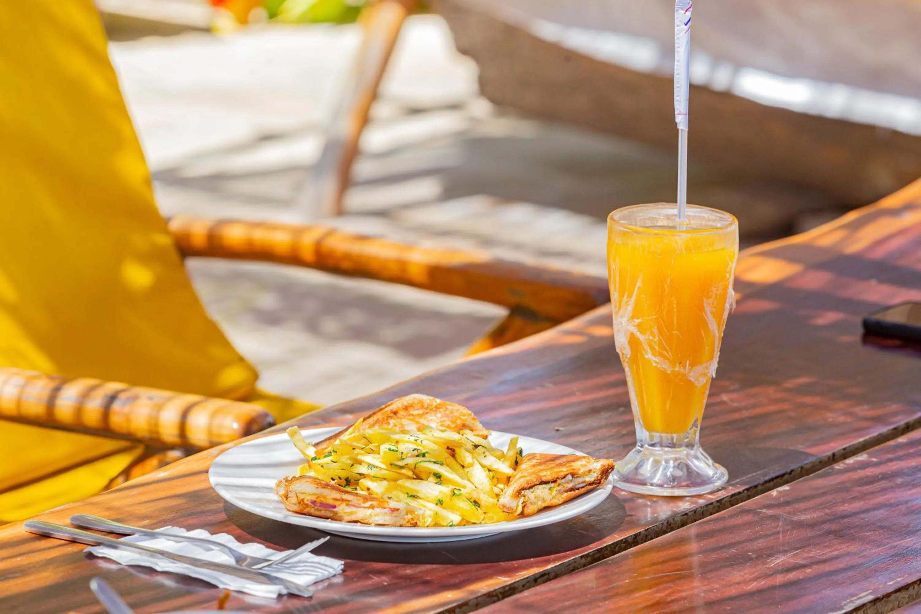 Food in Ziwa Beach Resort