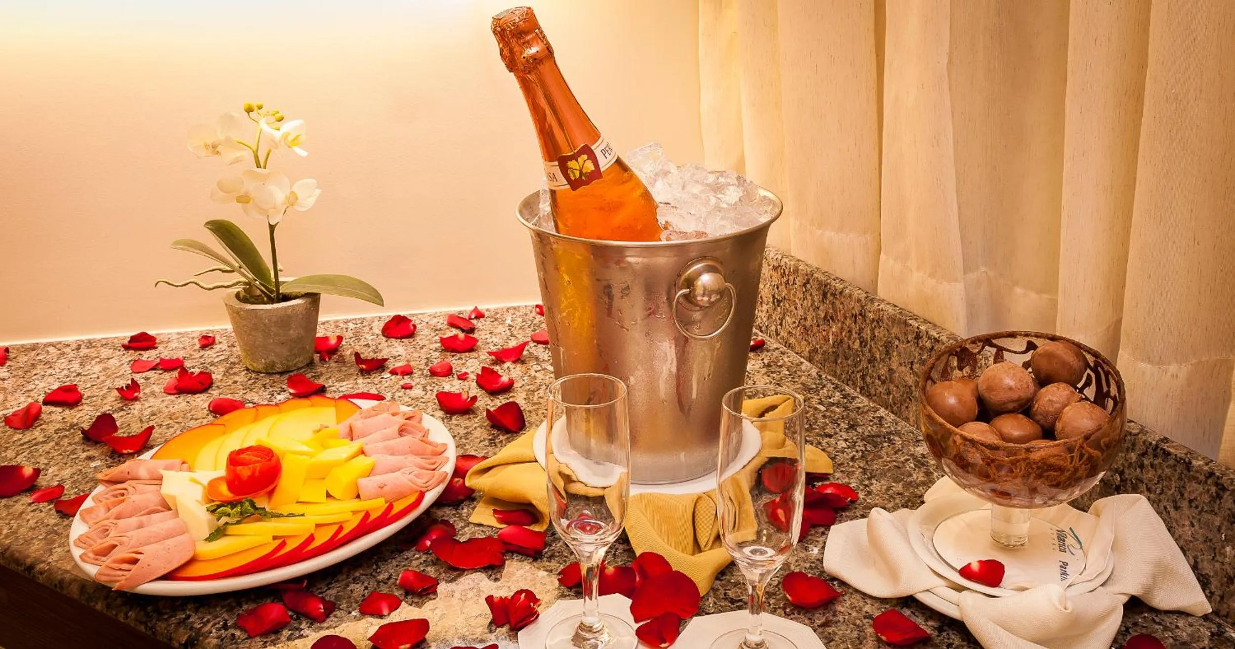 room service in Park Hotel