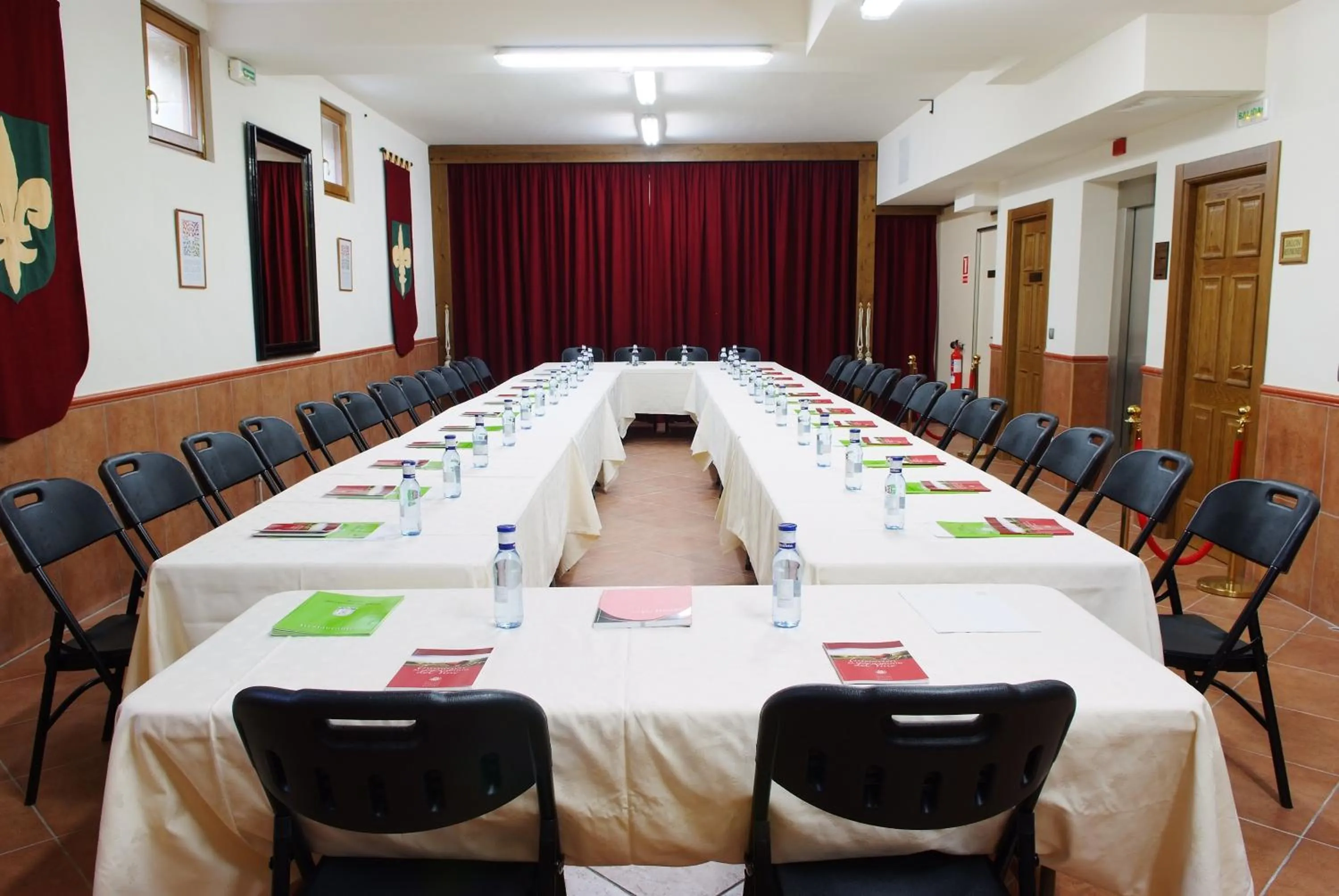 Business facilities in Hotel El Juglar
