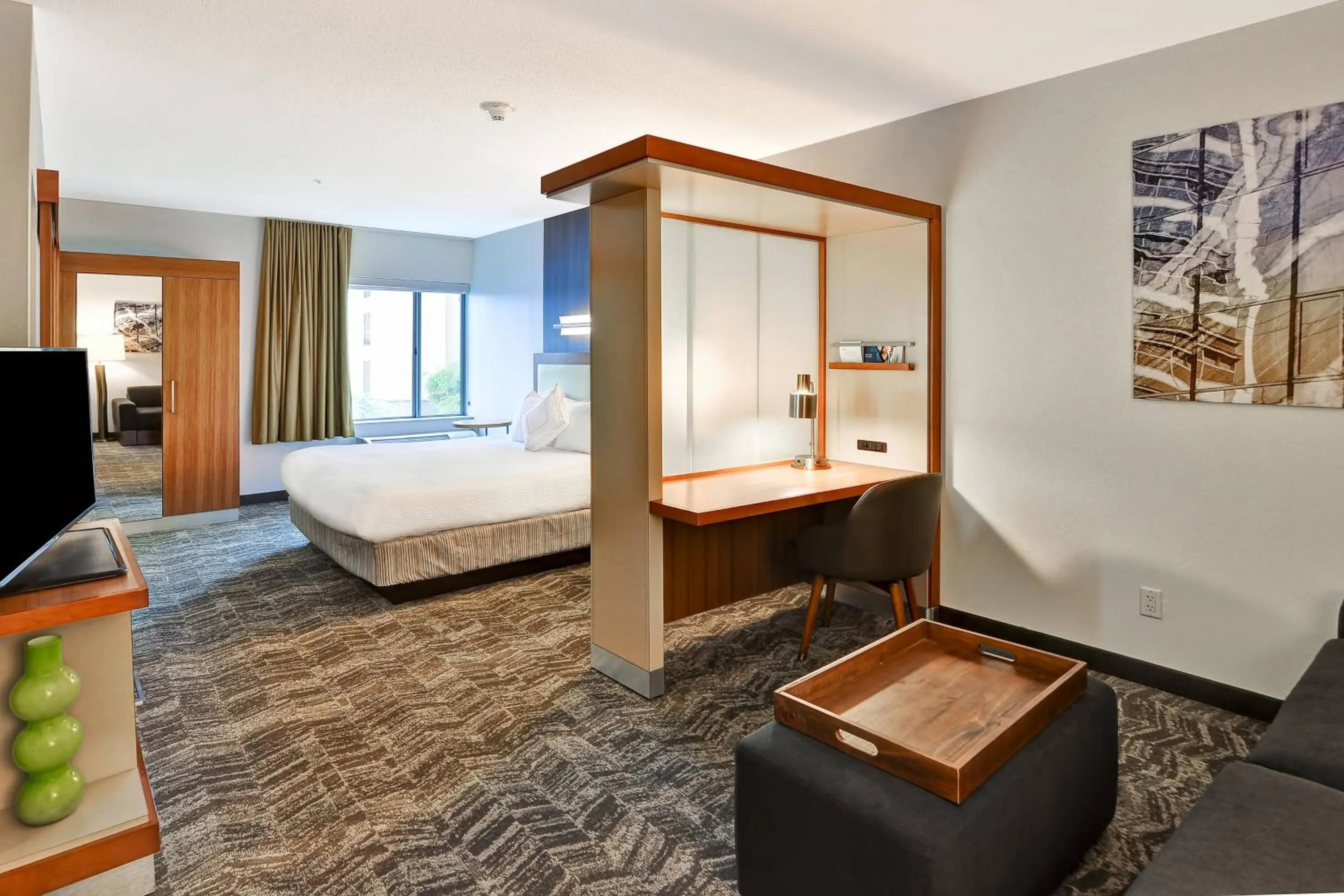 Living room, Bed in SpringHill Suites By Marriott Columbia Fort Meade Area