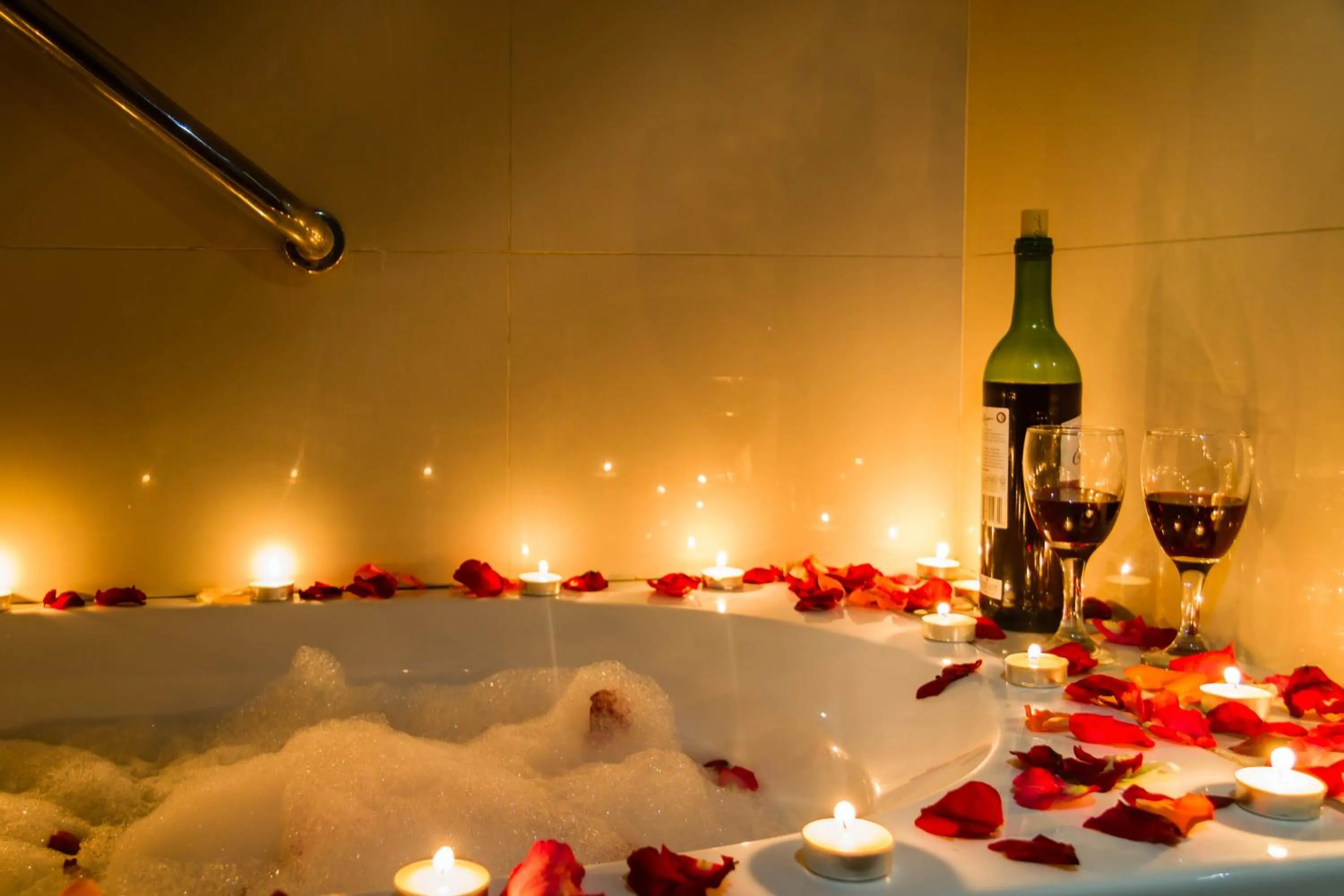 Alcoholic drinks in Eurotel Vivaldi Araneta