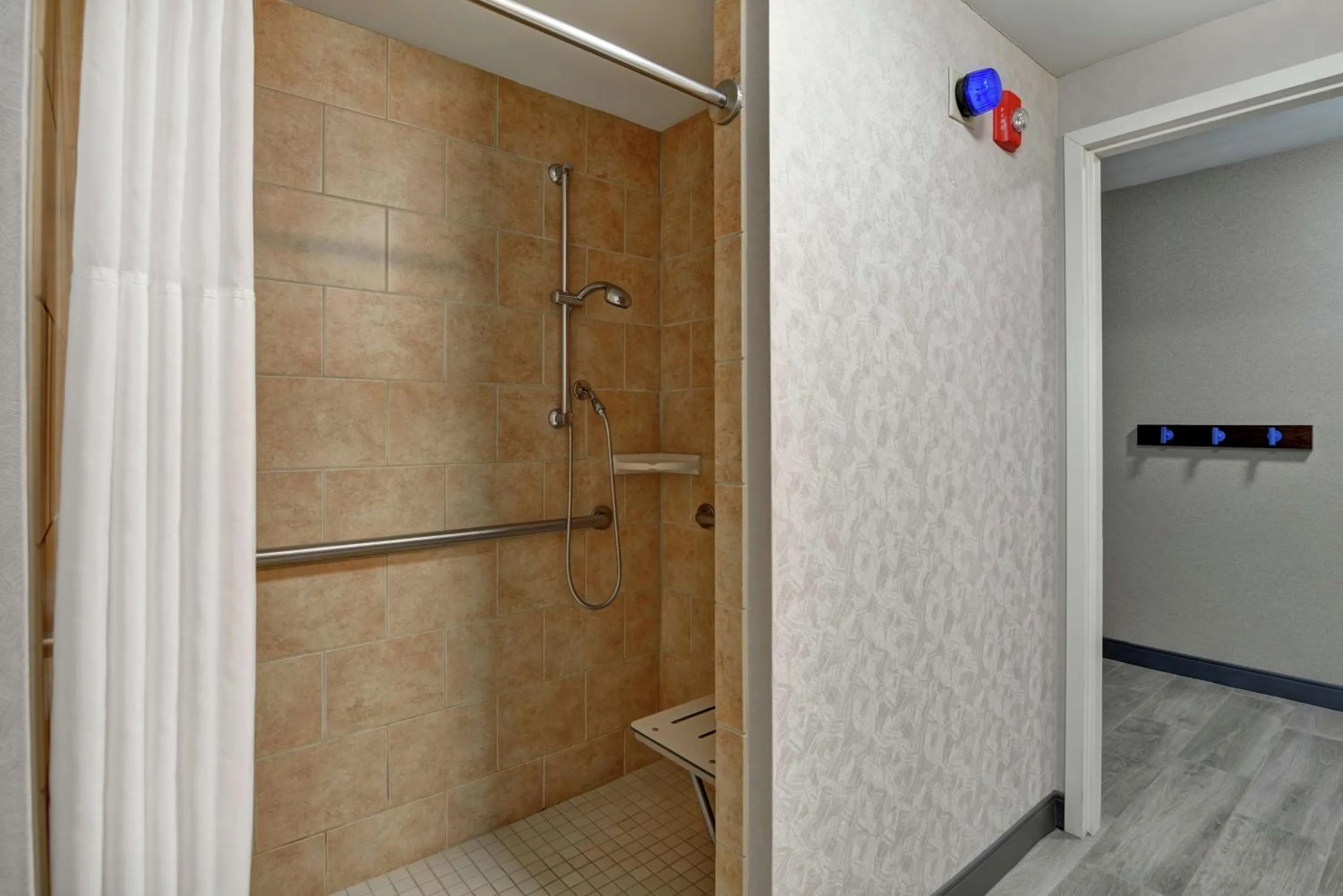 Bathroom in Hampton Inn Moab Arches National Park