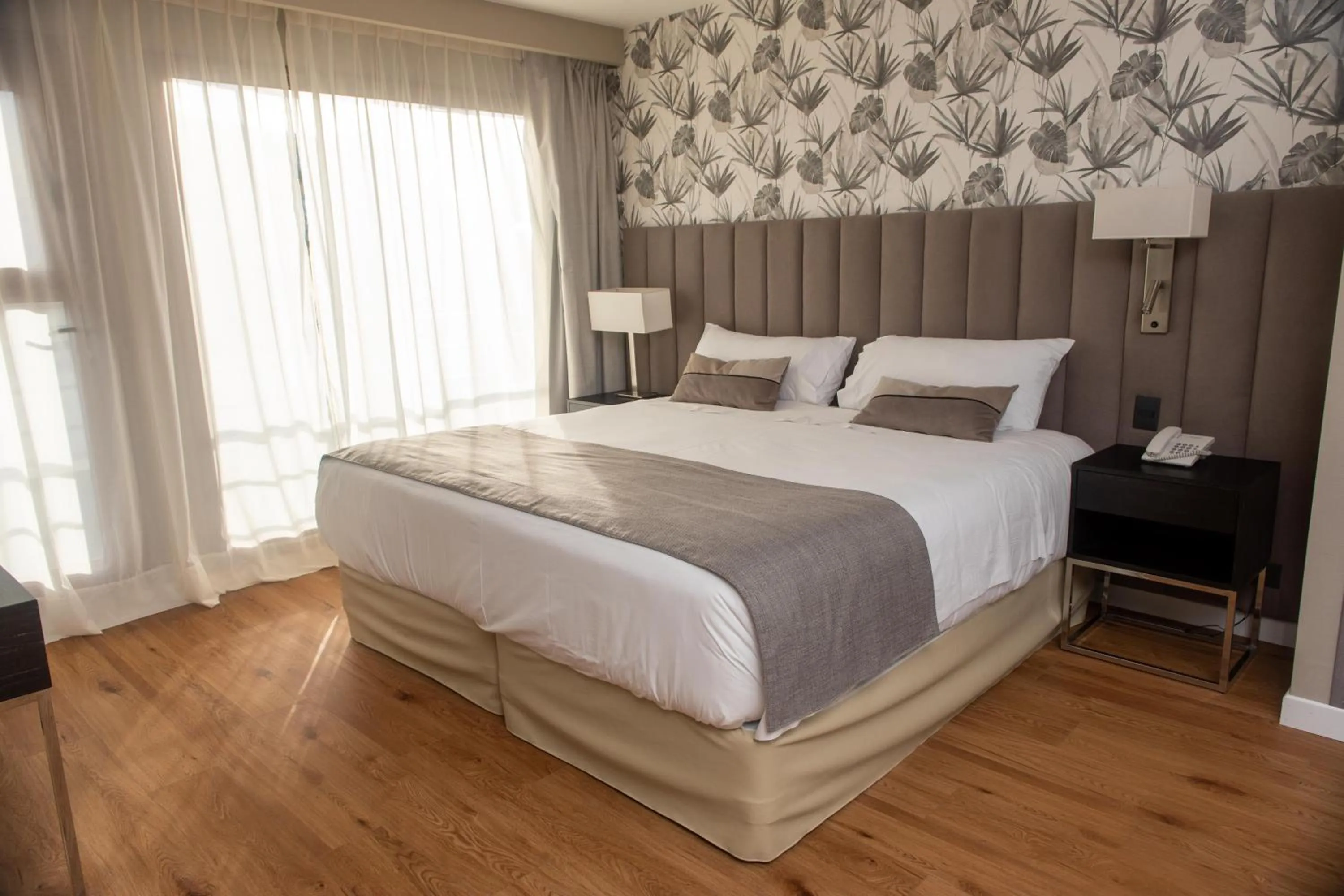 Bedroom, Bed in Hotel Albatros