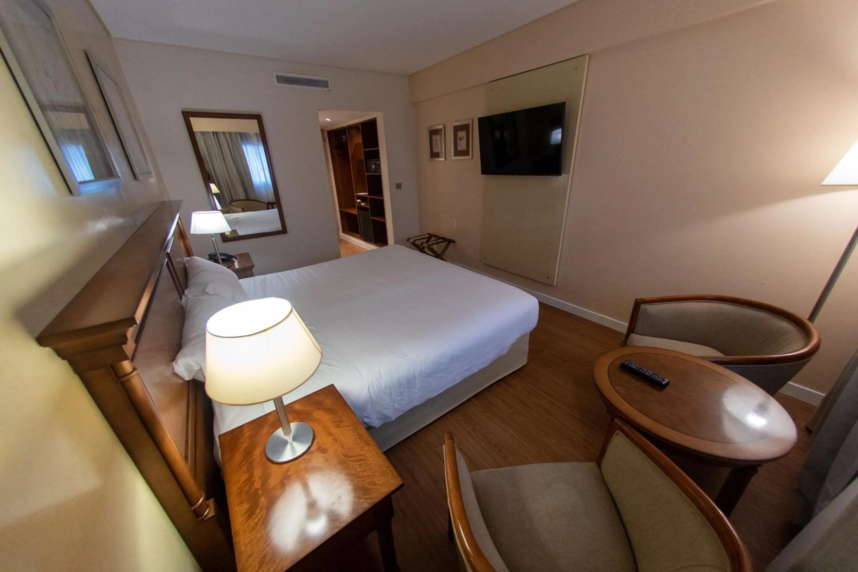 Bedroom, Bed in Hotel Albatros