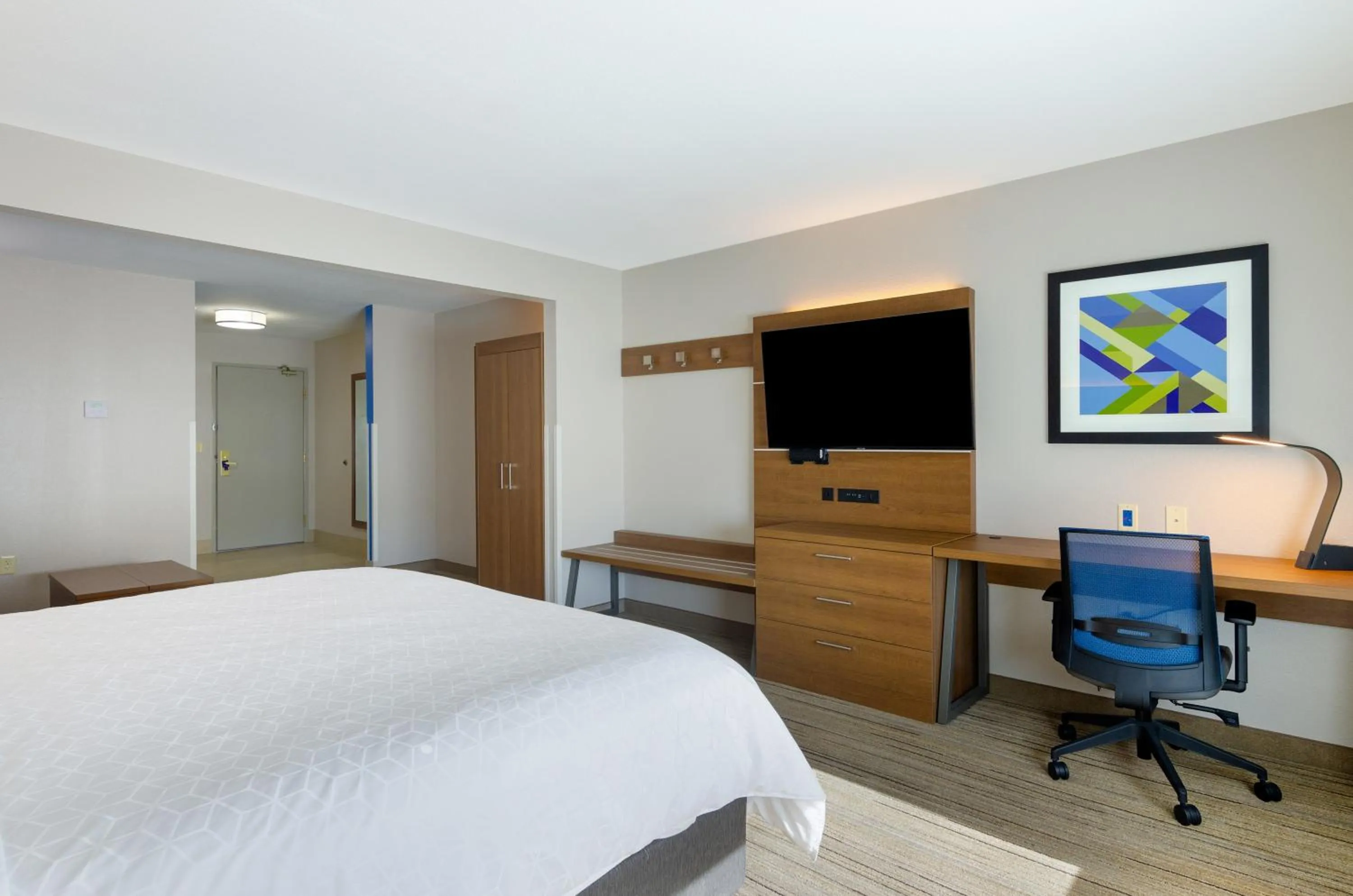 Bedroom, Bed in Holiday Inn Express Hotel & Suites Weston by IHG