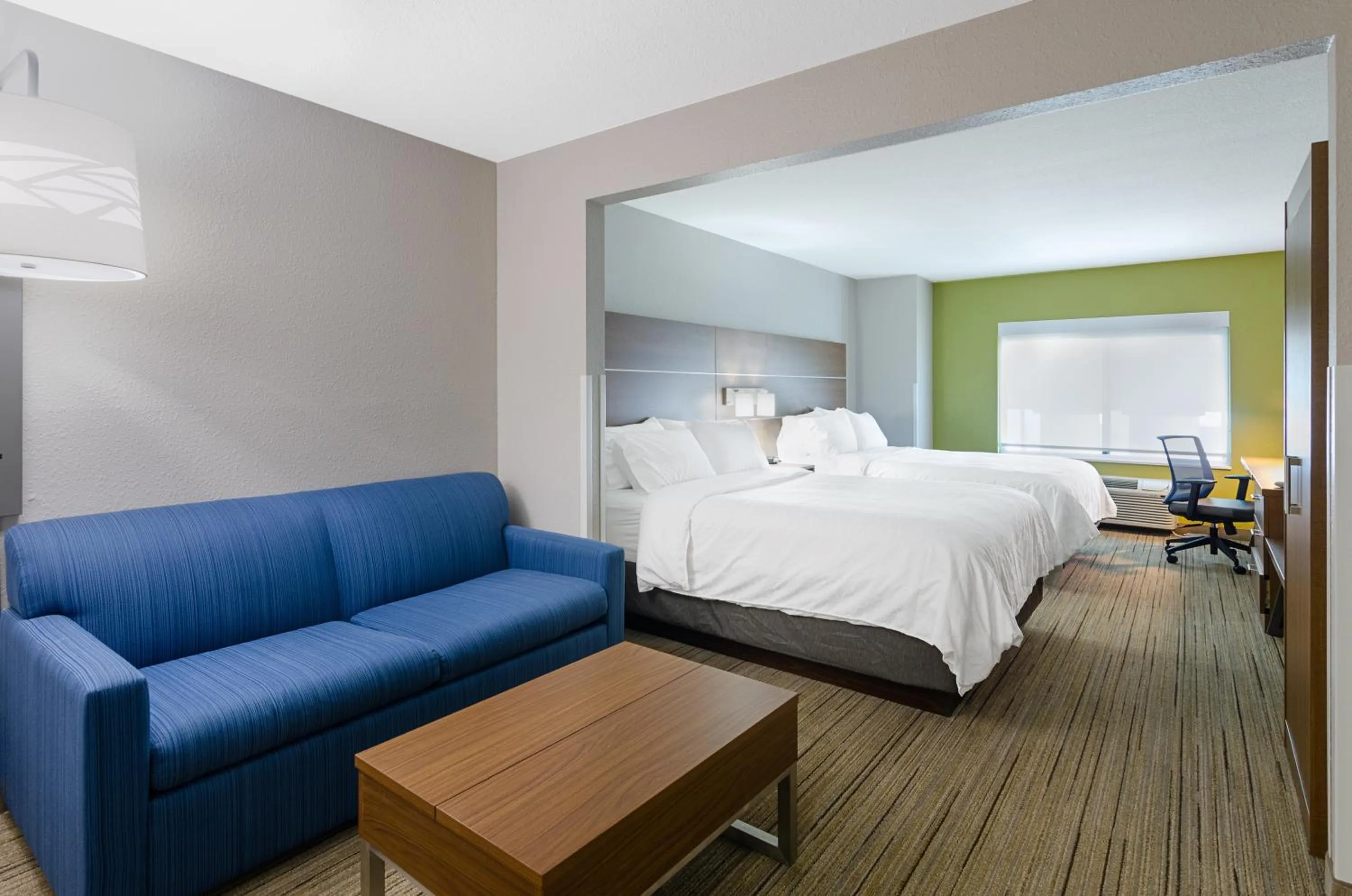 Bedroom, Bed in Holiday Inn Express Hotel & Suites Weston by IHG
