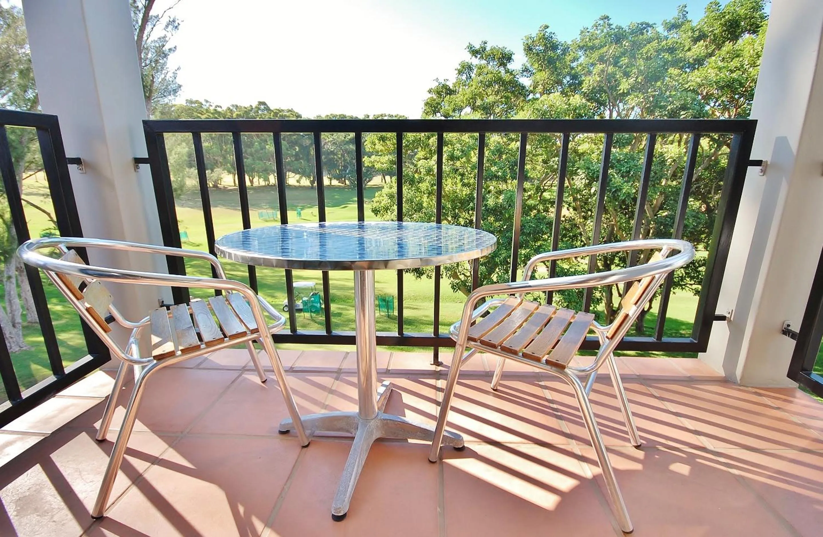 Balcony/Terrace in Fourteenth Green Guest Lodge