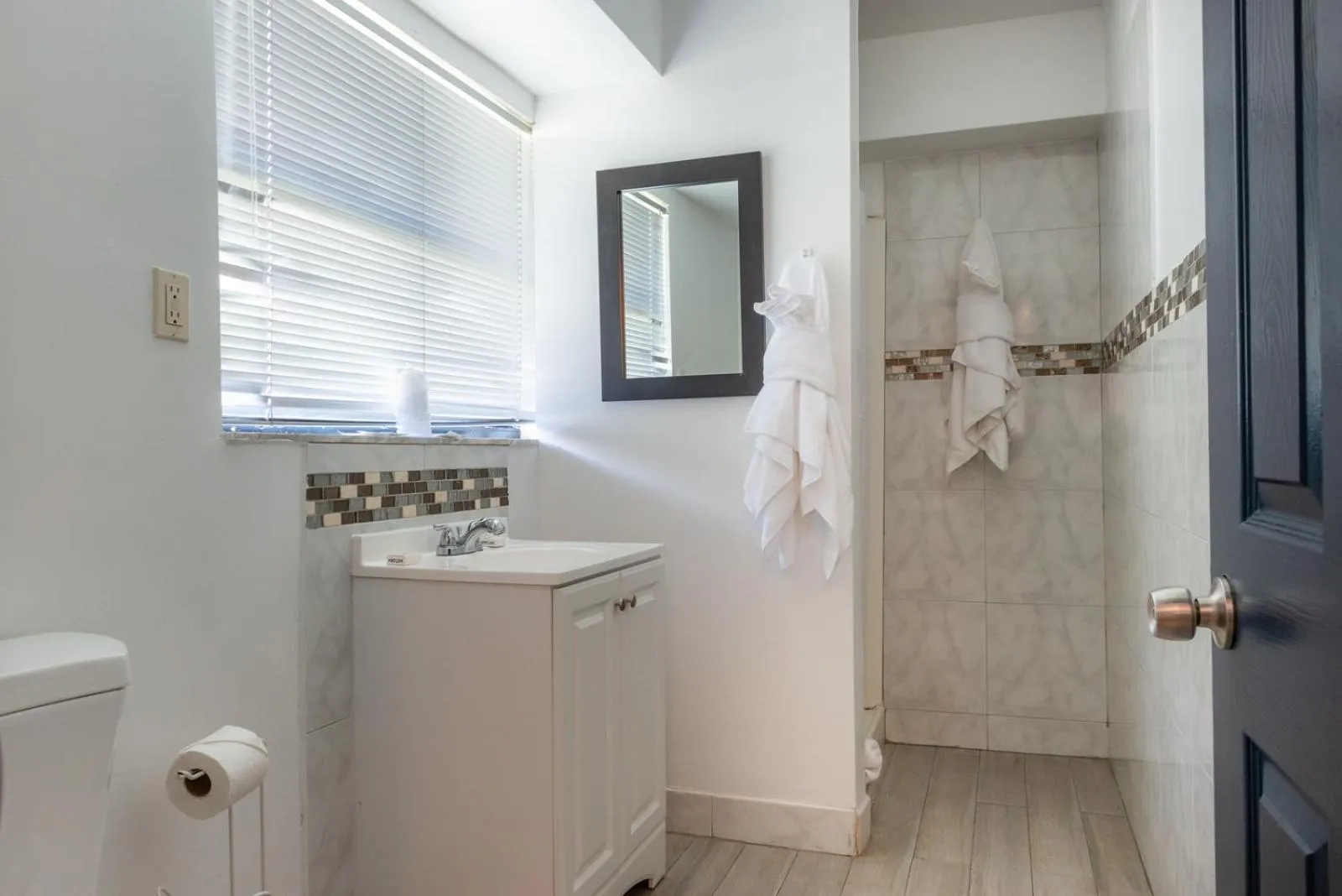 Bathroom in Hollywood Beach Suites and Hotel