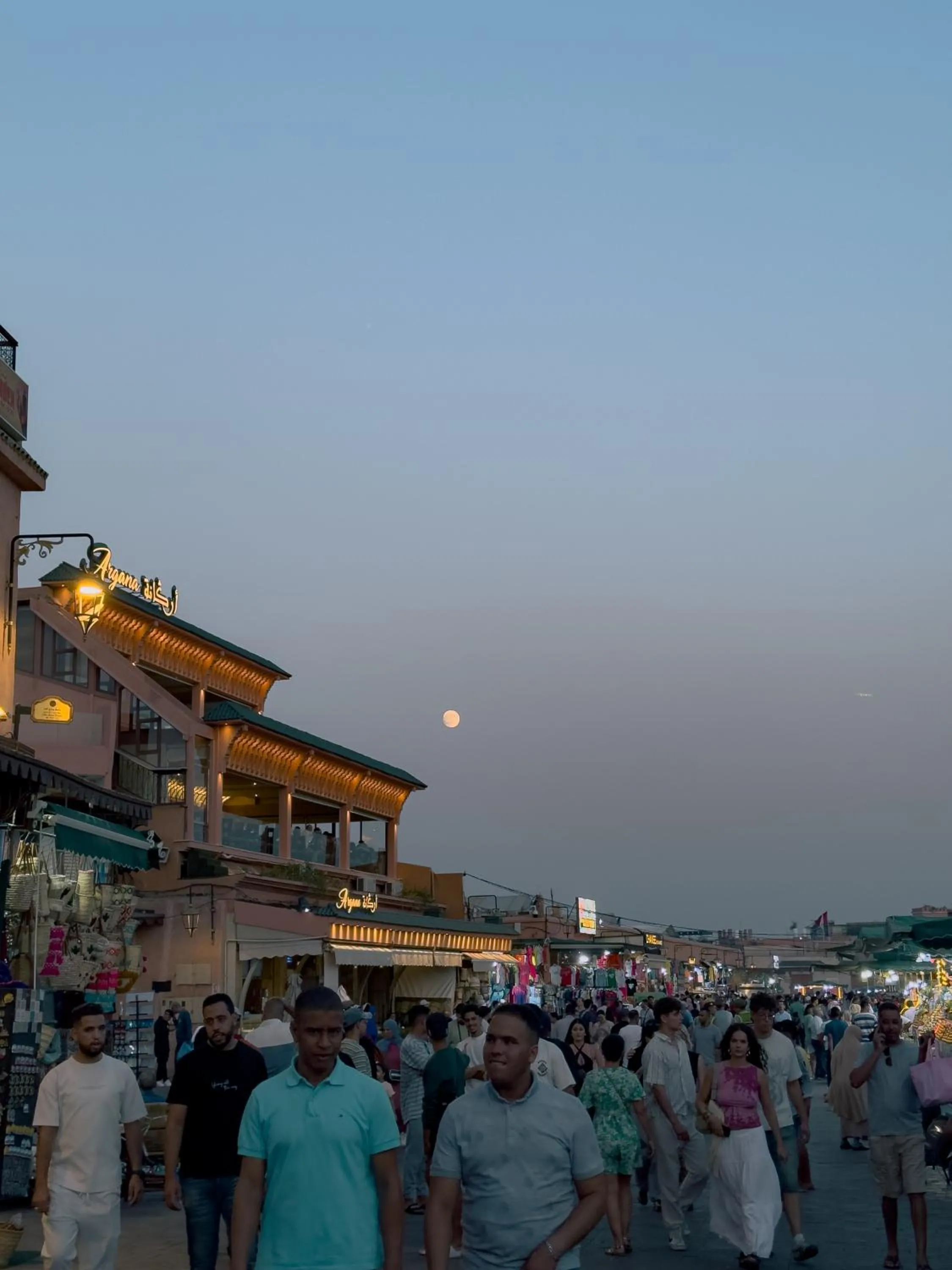 Staff in Riad Lapis-lazuli