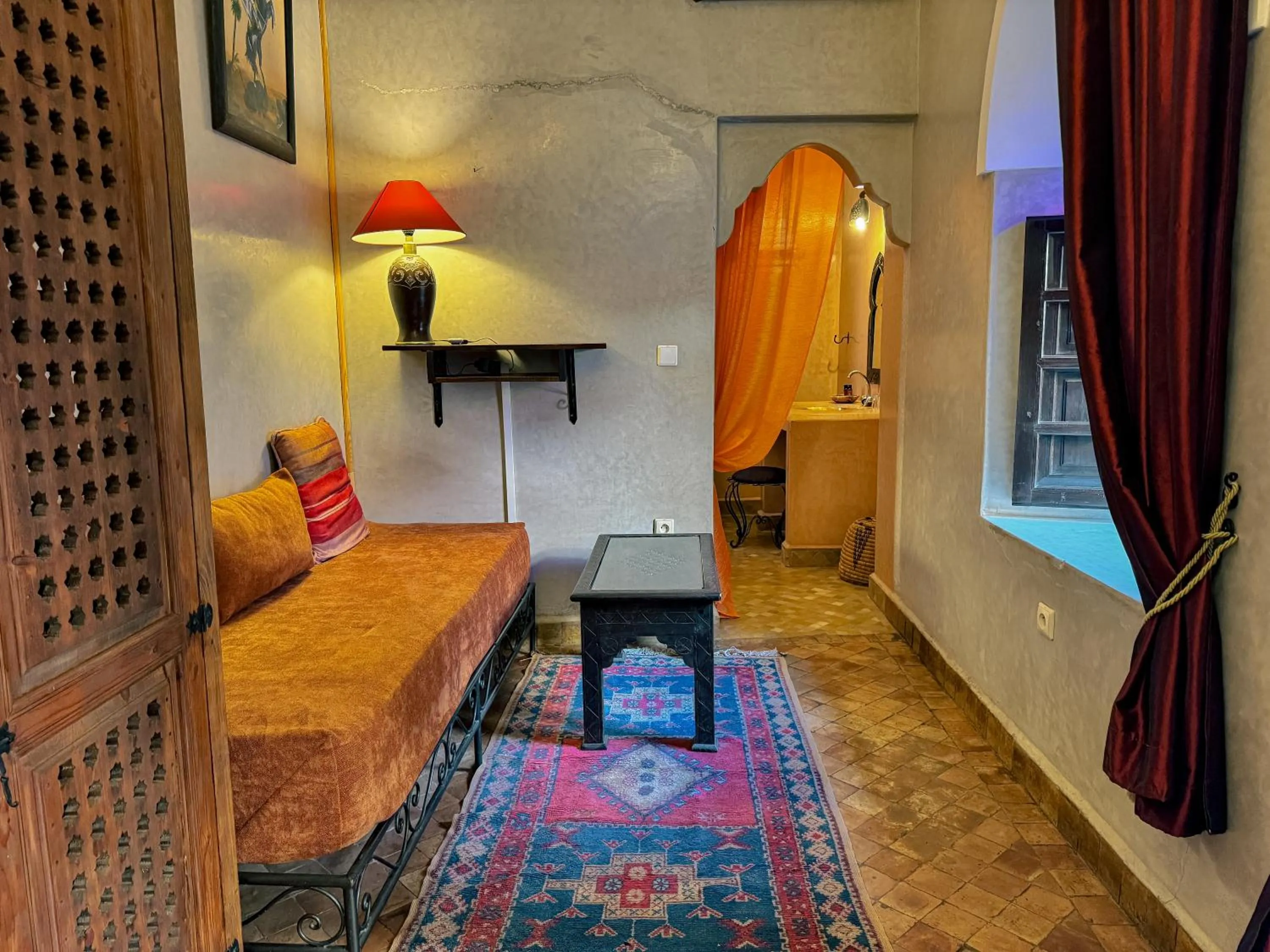 Seating area, Bed in Riad Lapis-lazuli