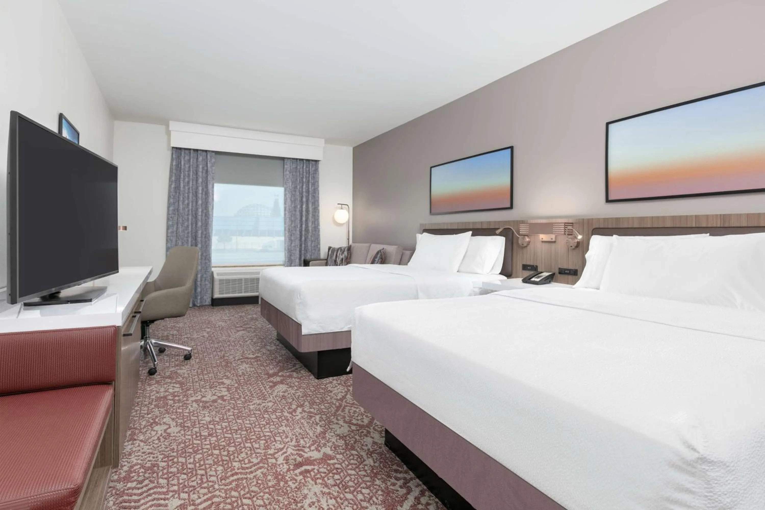 Bed in Hilton Garden Inn Dallas Arlington