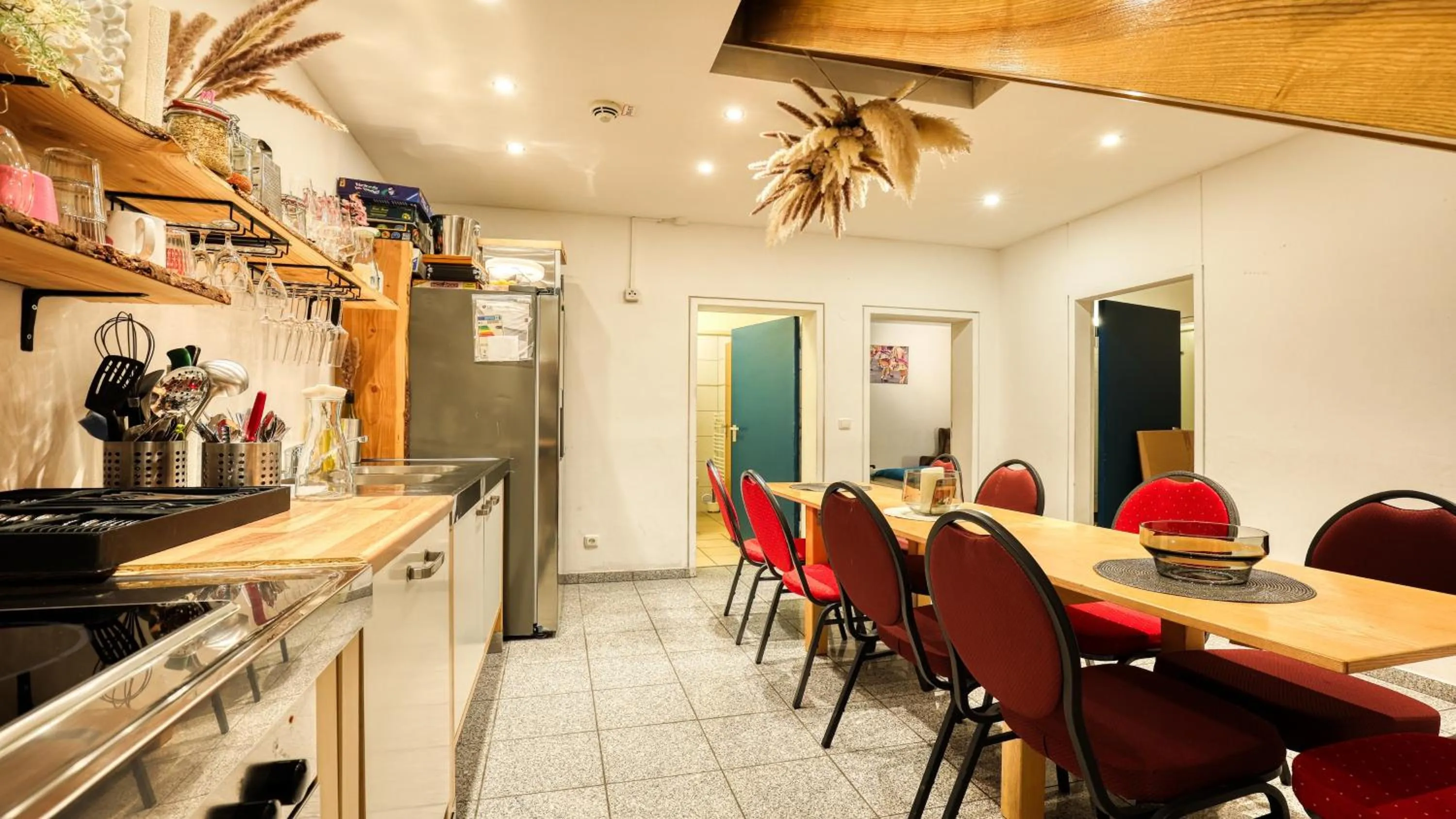 Kitchen or kitchenette in Unperfekthotel CoWorkingHotel