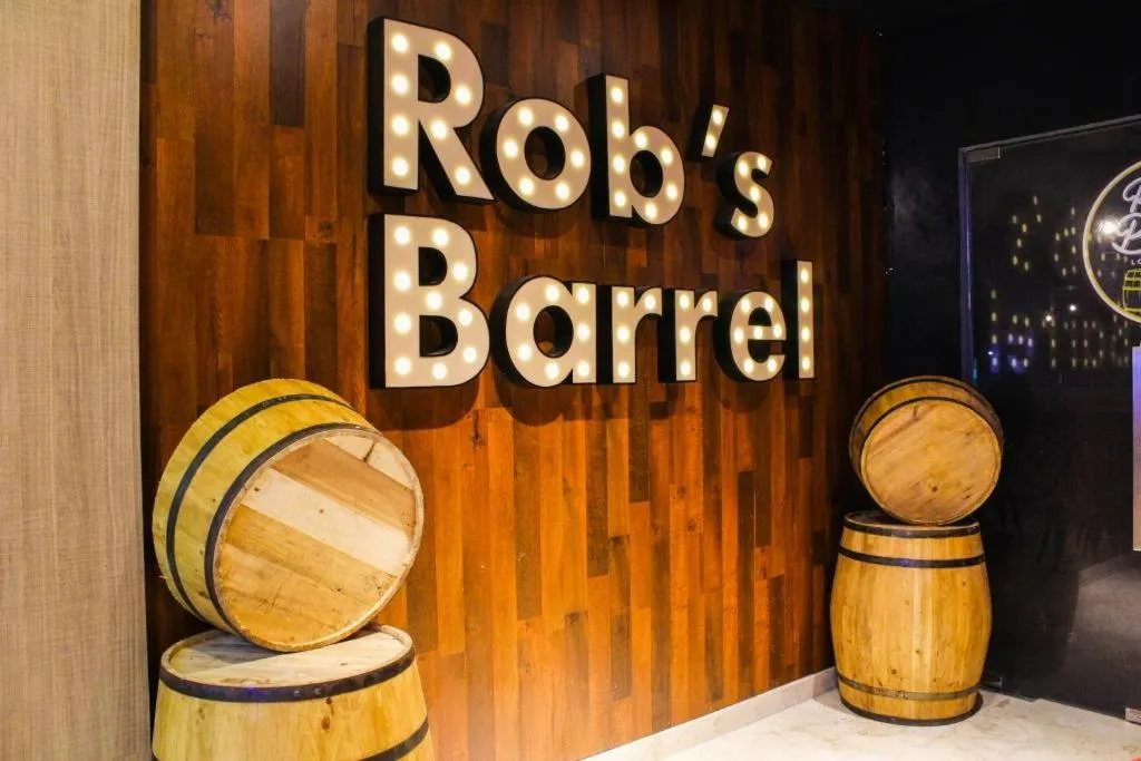 Alcoholic drinks in Odua Weston Jambi