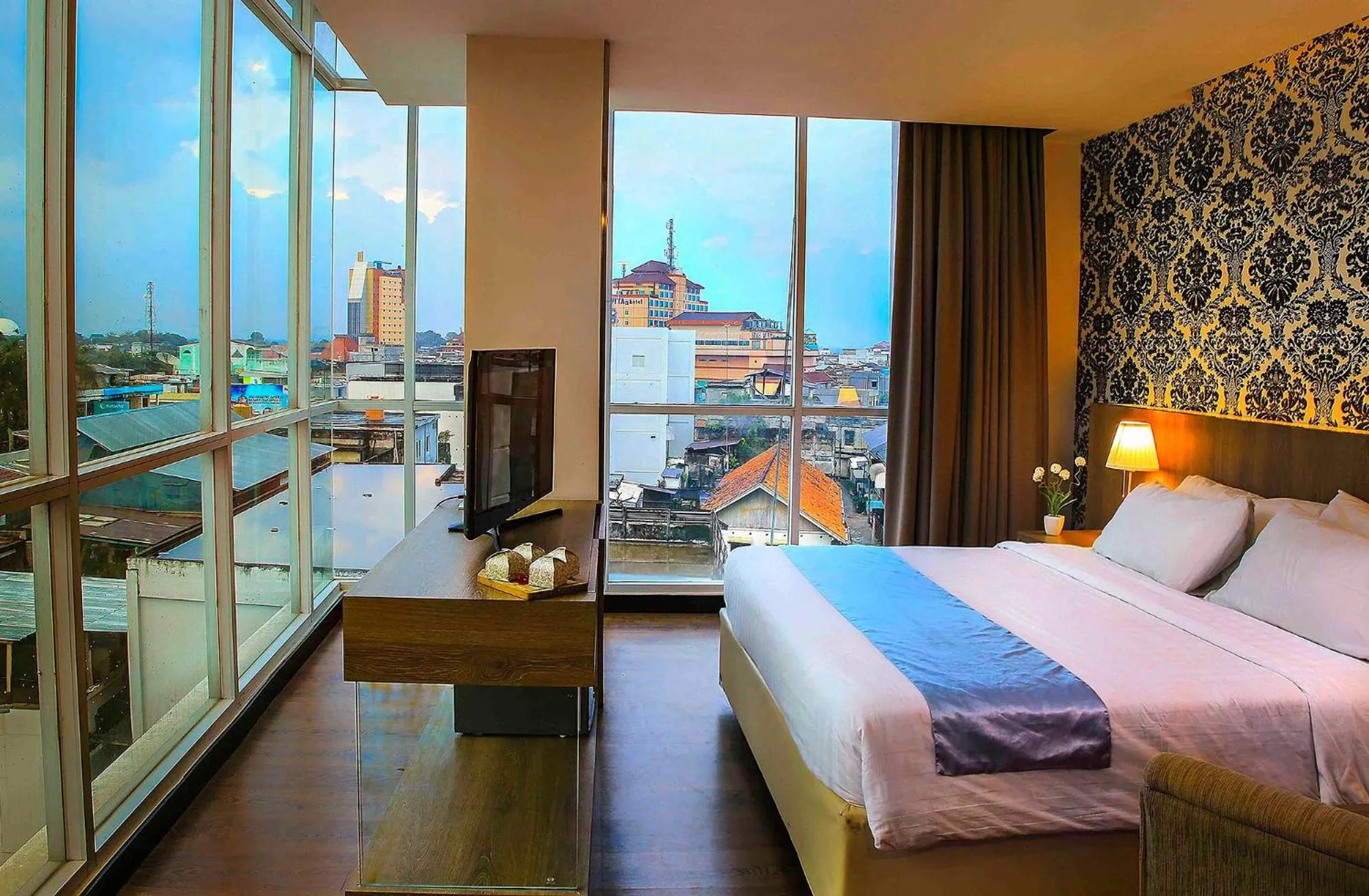 Bed in Odua Weston Jambi