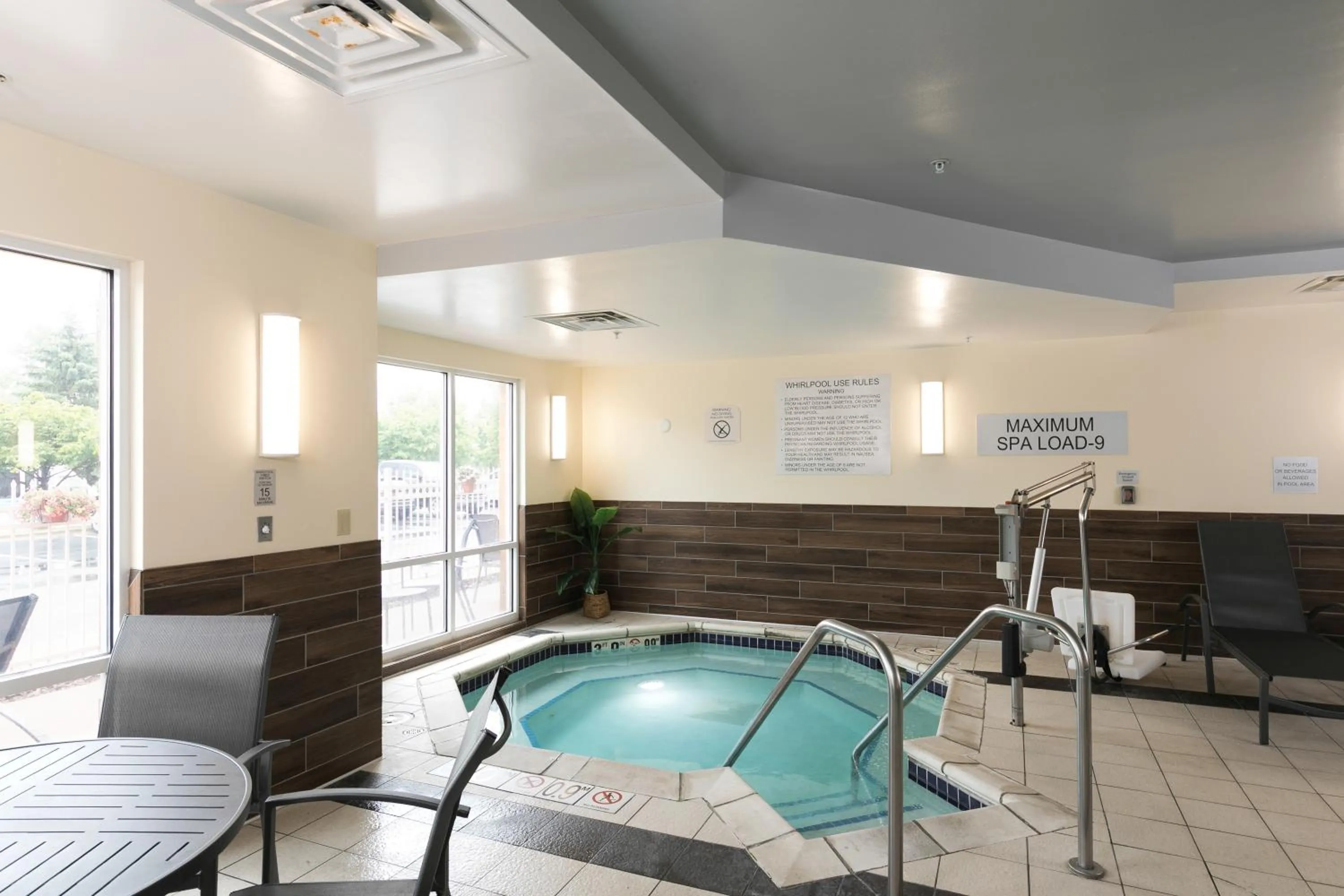 Fairfield Inn & Suites by Marriott Milwaukee Airport