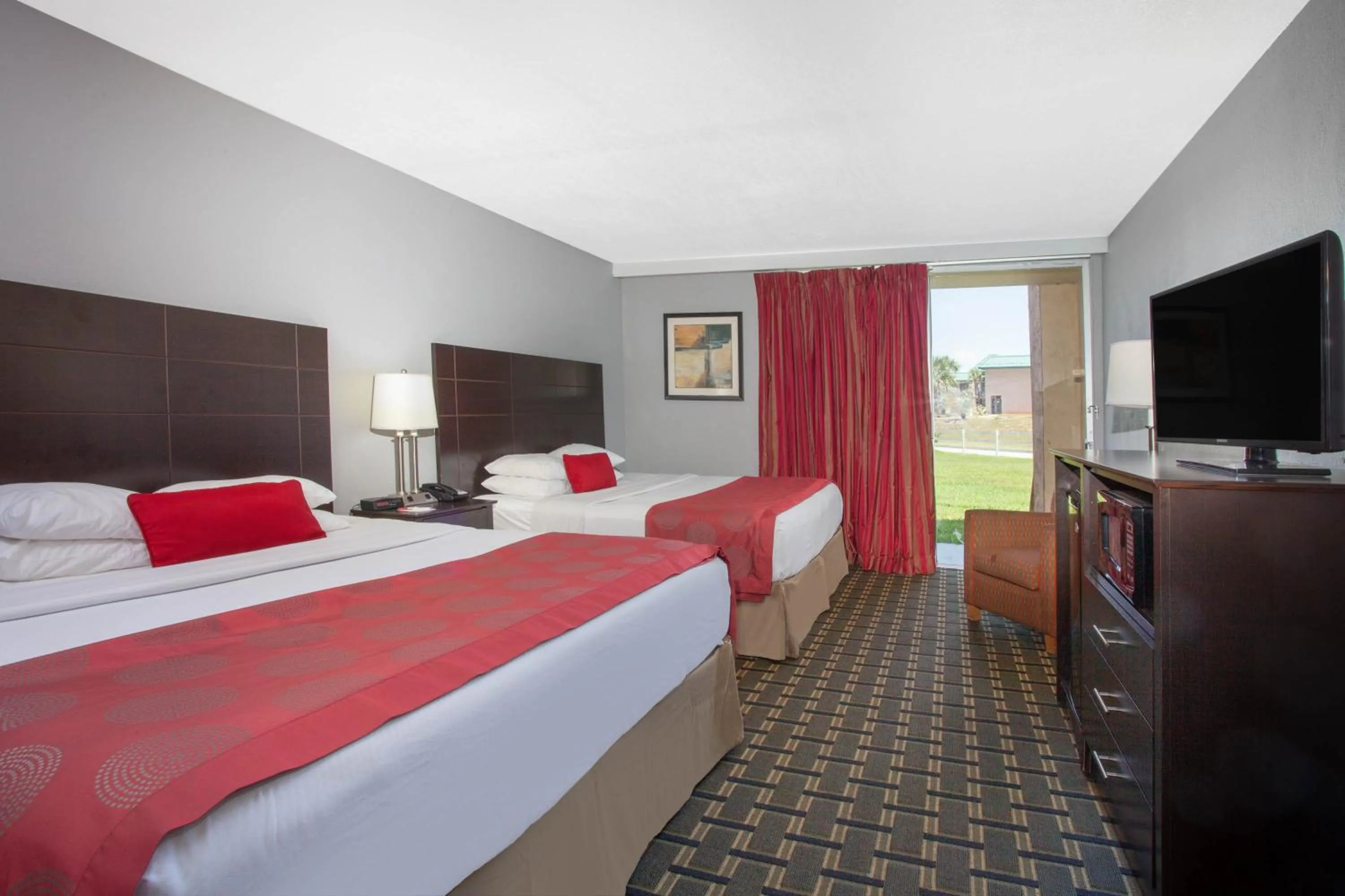 Studio Suite with Two King Beds - Non-Smoking in Ramada by Wyndham Davenport Orlando South