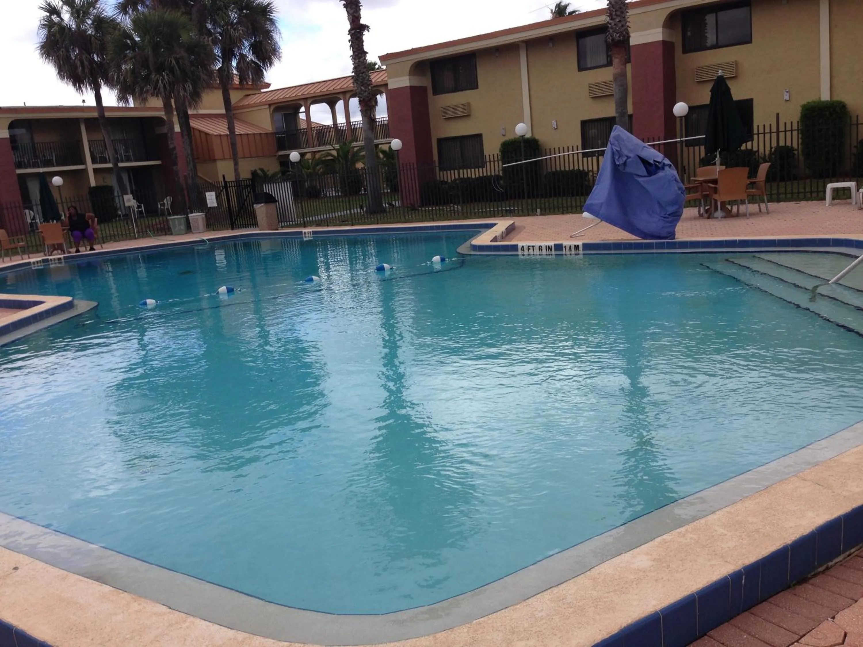 Swimming pool in Ramada by Wyndham Davenport Orlando South