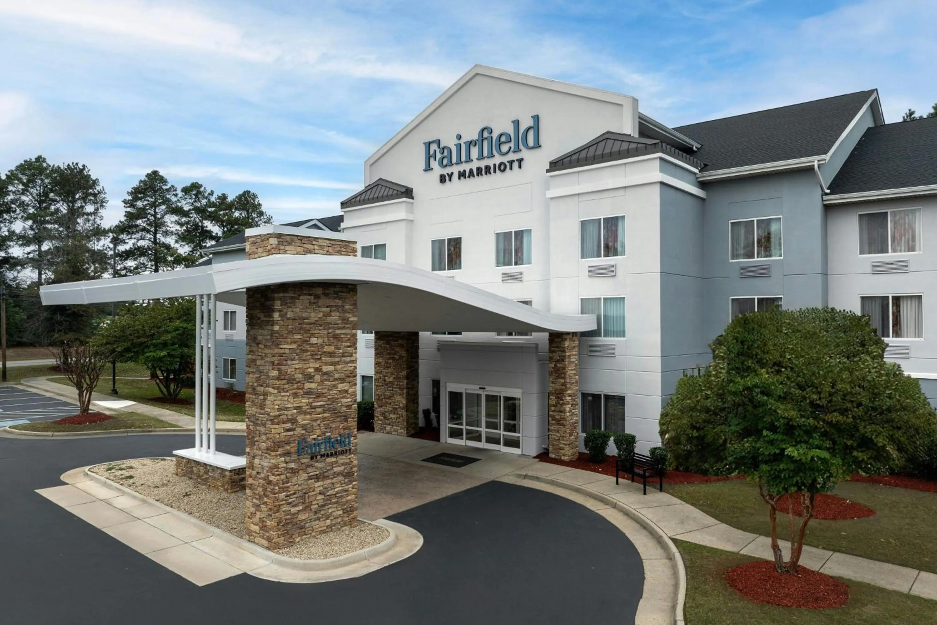 Property building in Fairfield Inn and Suites by Marriott Emporia I-95