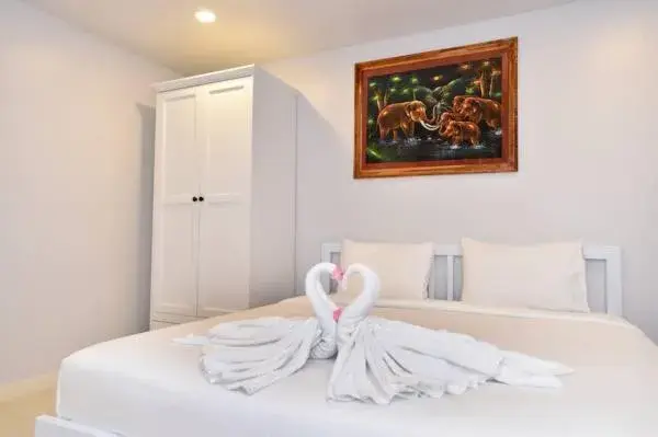 Standard Double Room in Parvena Hotel Sathorn Standard Double Room in Parvena Hotel Sathorn