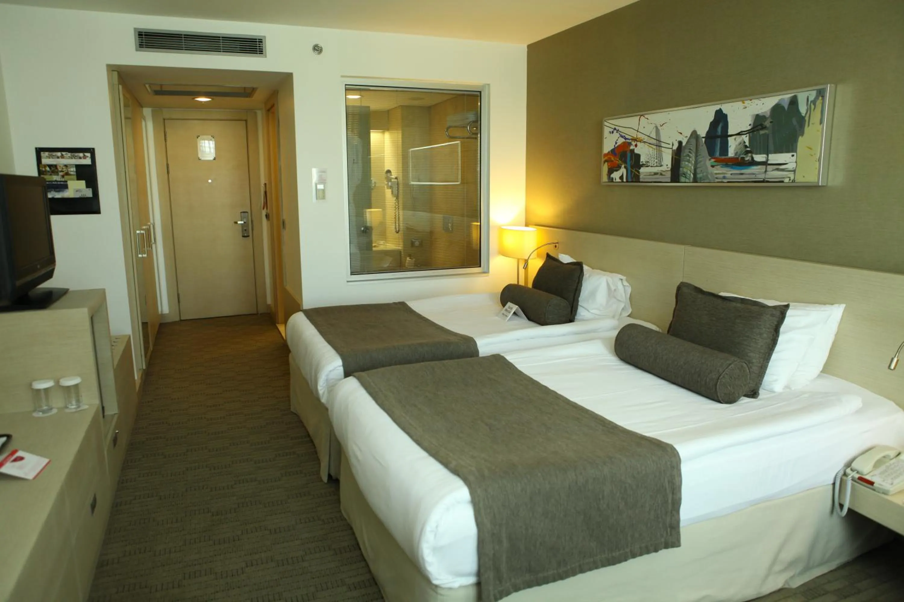 Photo of the whole room, Bed in CPAnkara Hotel